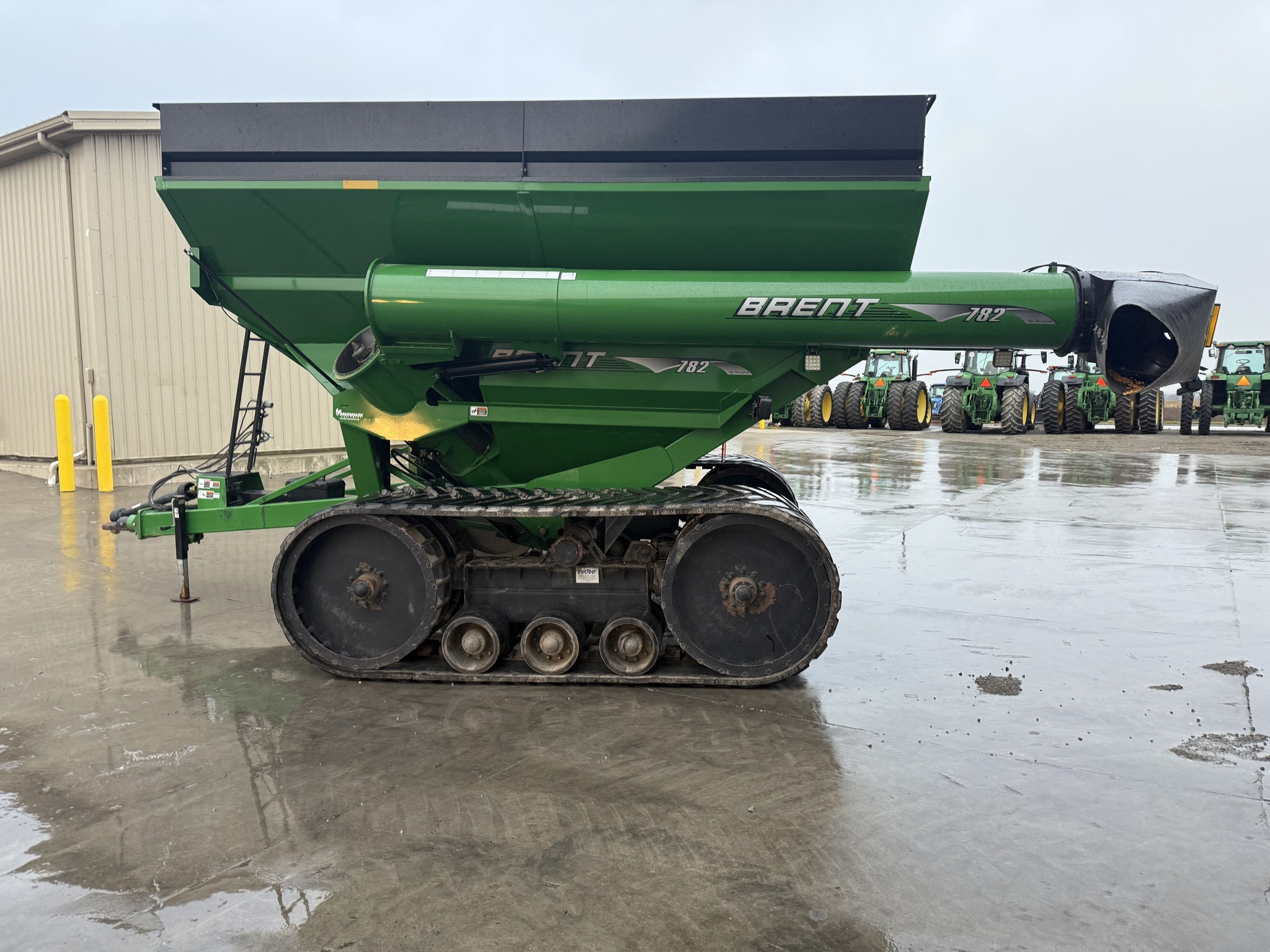 2013 Brent 782 Grain Cart