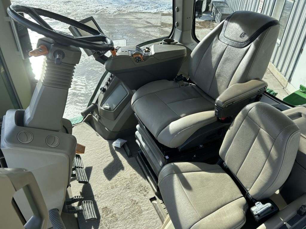 2019 John Deere 8RX 410 Tractor