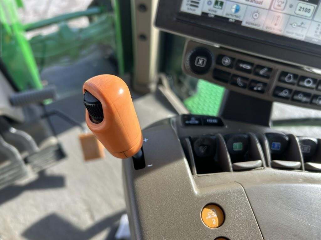 2019 John Deere 8RX 410 Tractor