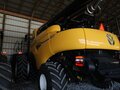  New Holland CR7.90 Combine
