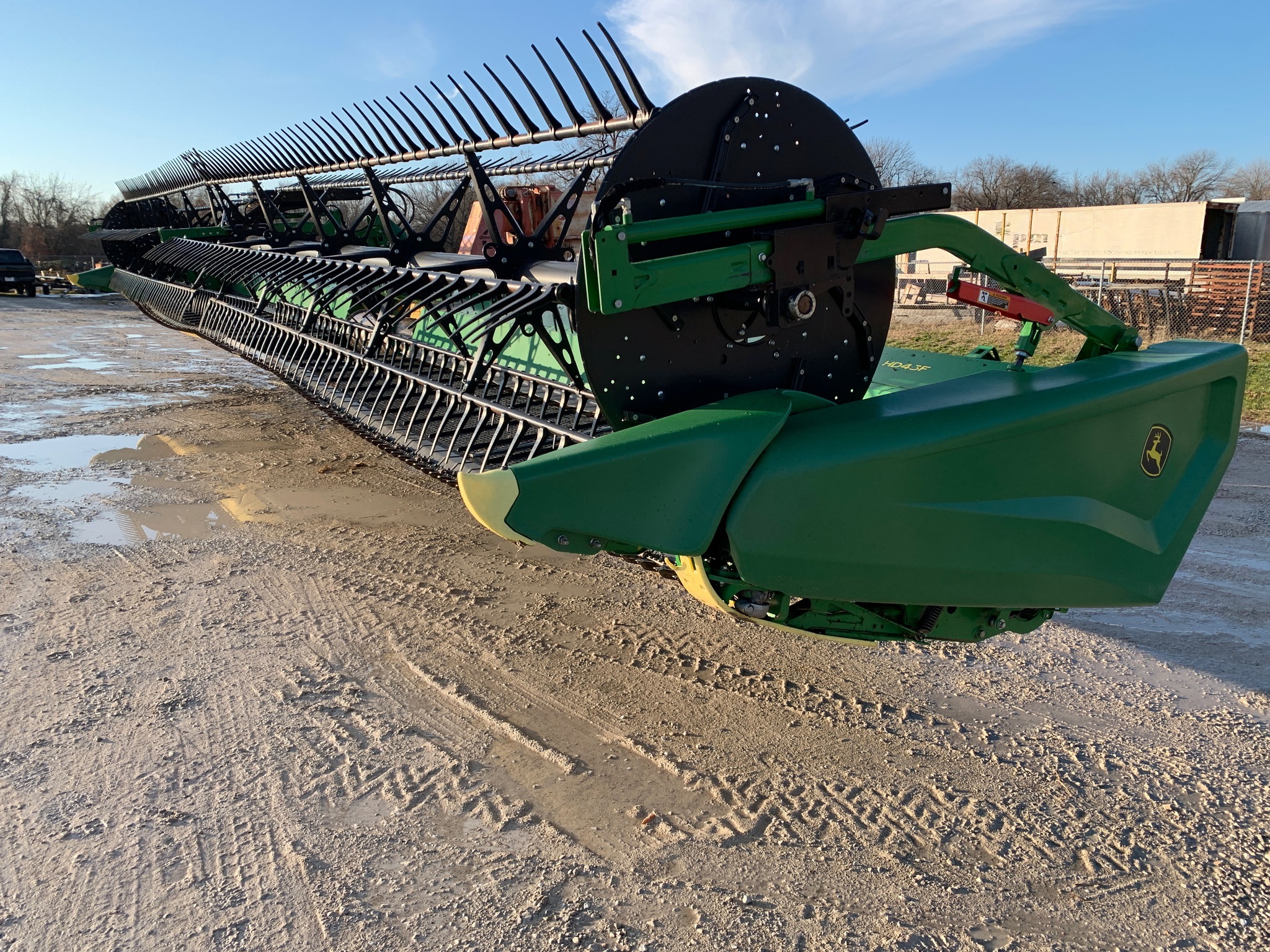 2022 John Deere HD45F Platform
