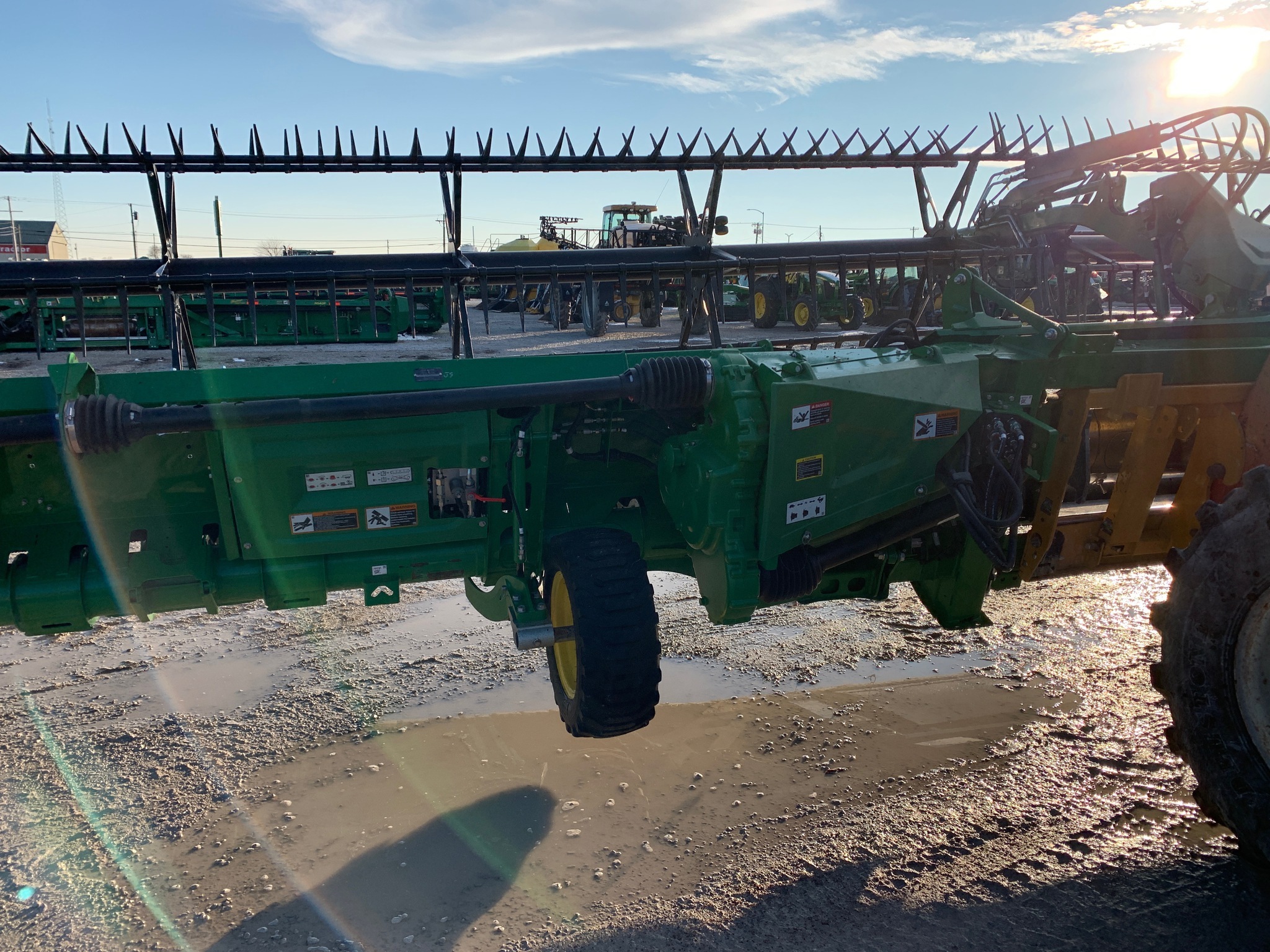 2022 John Deere HD45F Platform