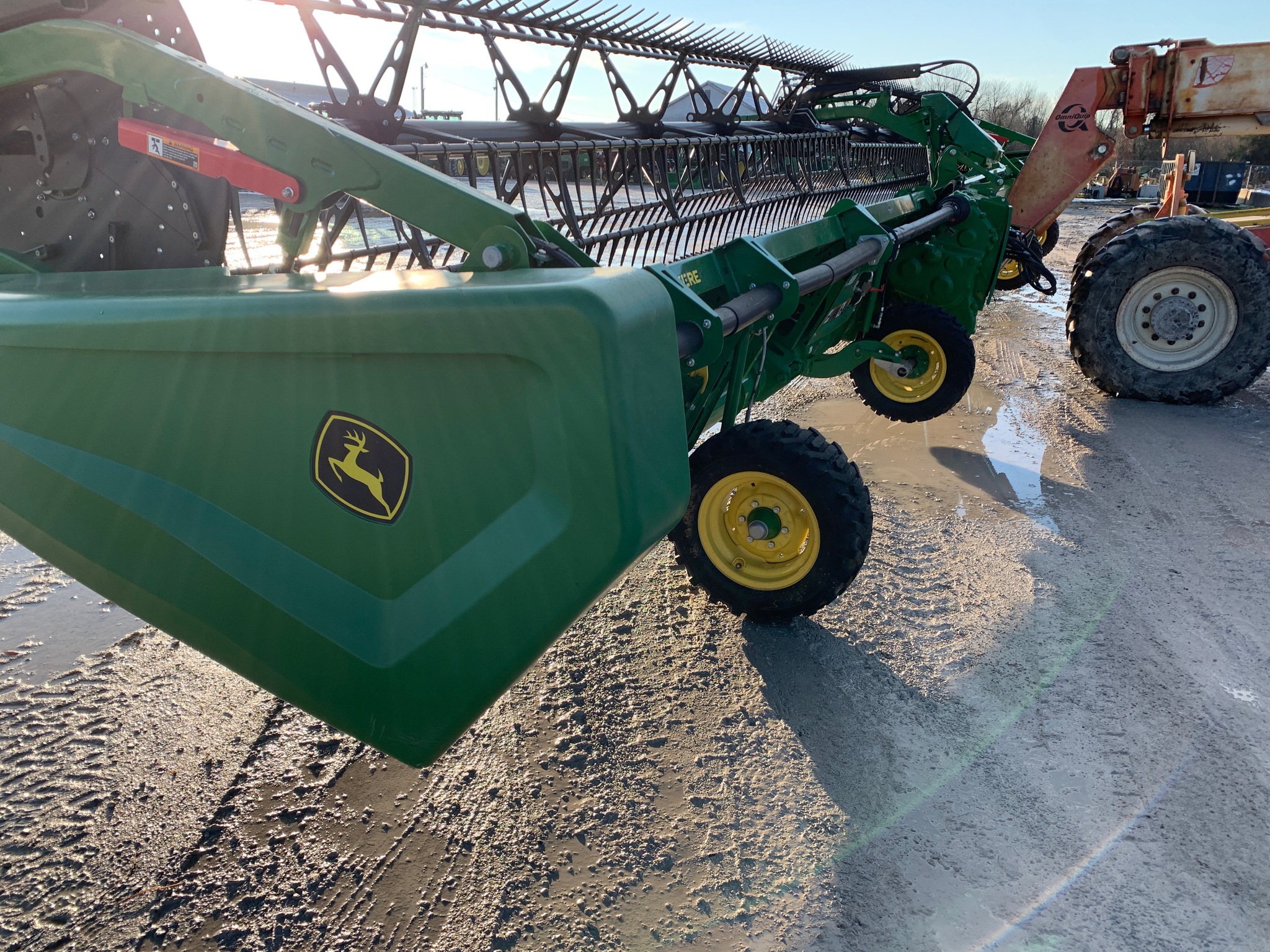 2022 John Deere HD45F Platform