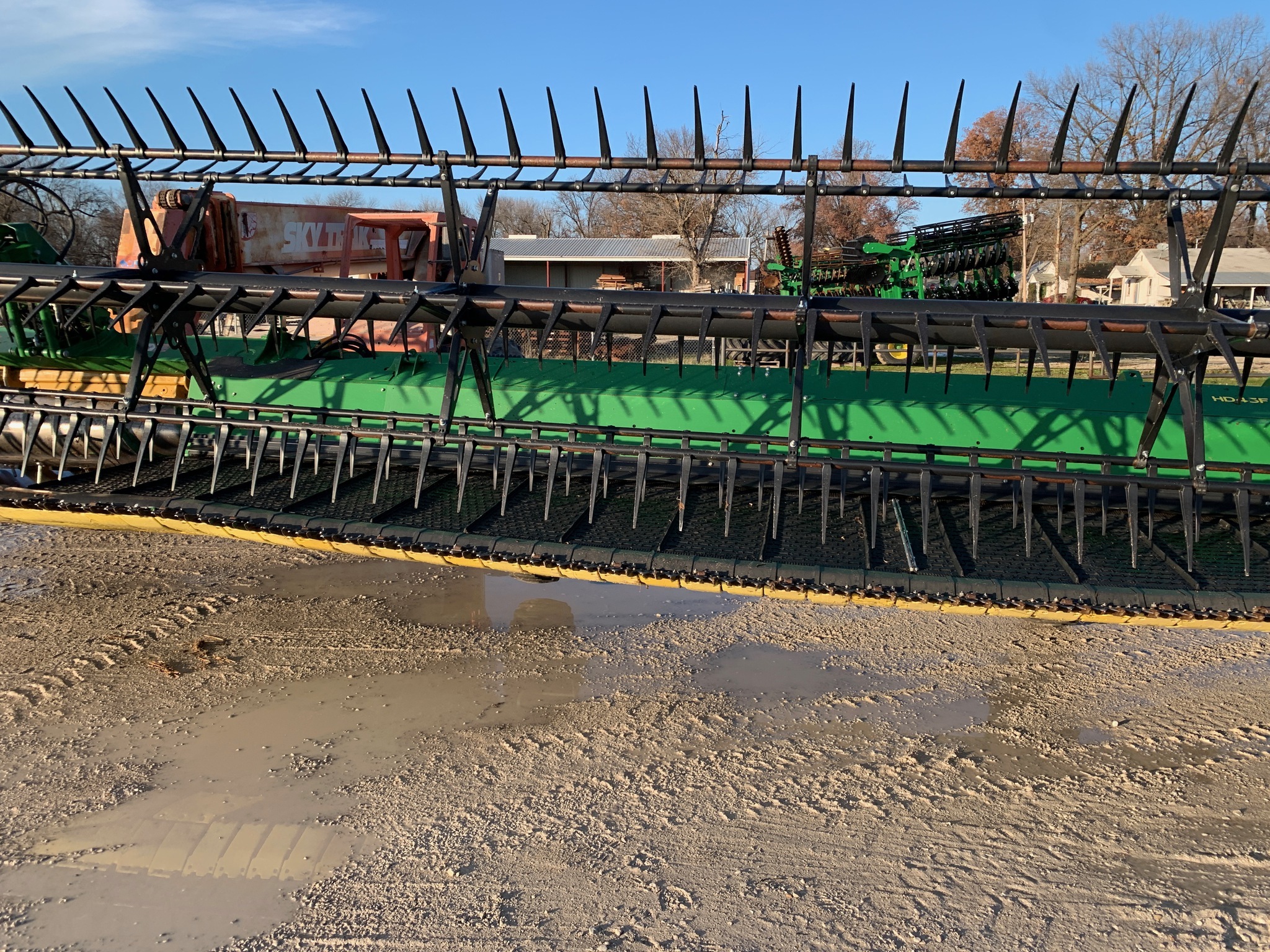 2022 John Deere HD45F Platform