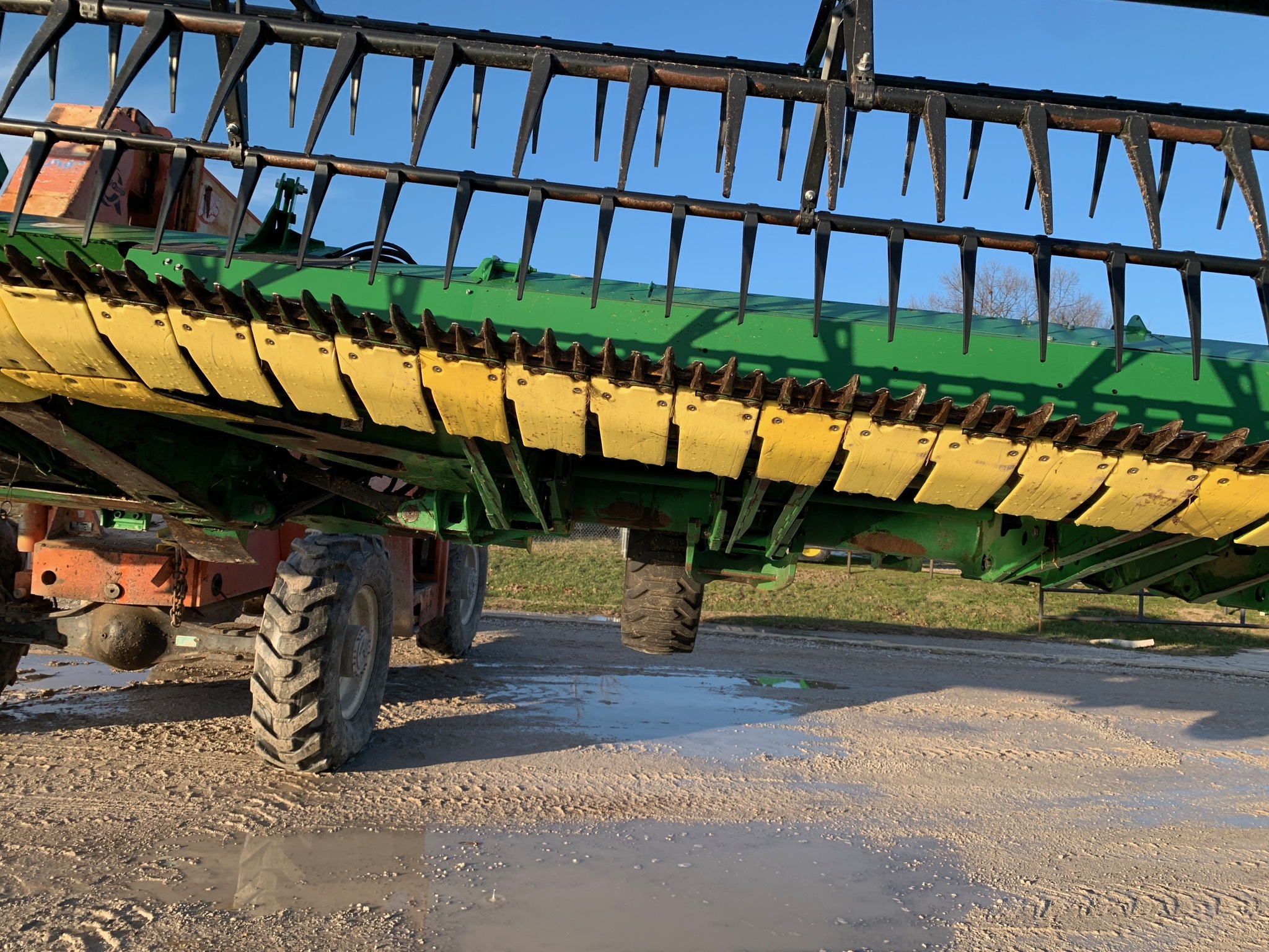 2022 John Deere HD45F Platform