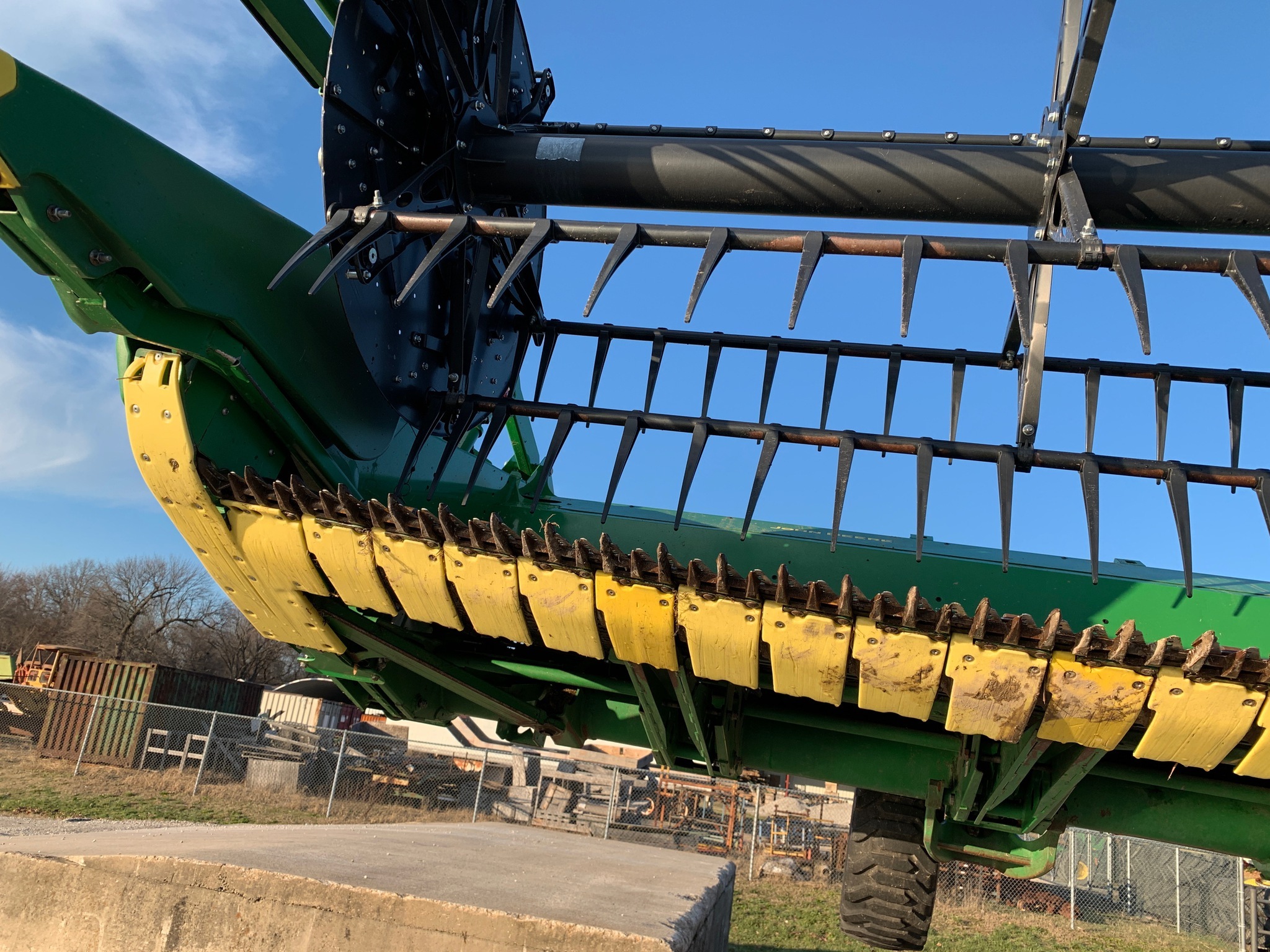2022 John Deere HD45F Platform