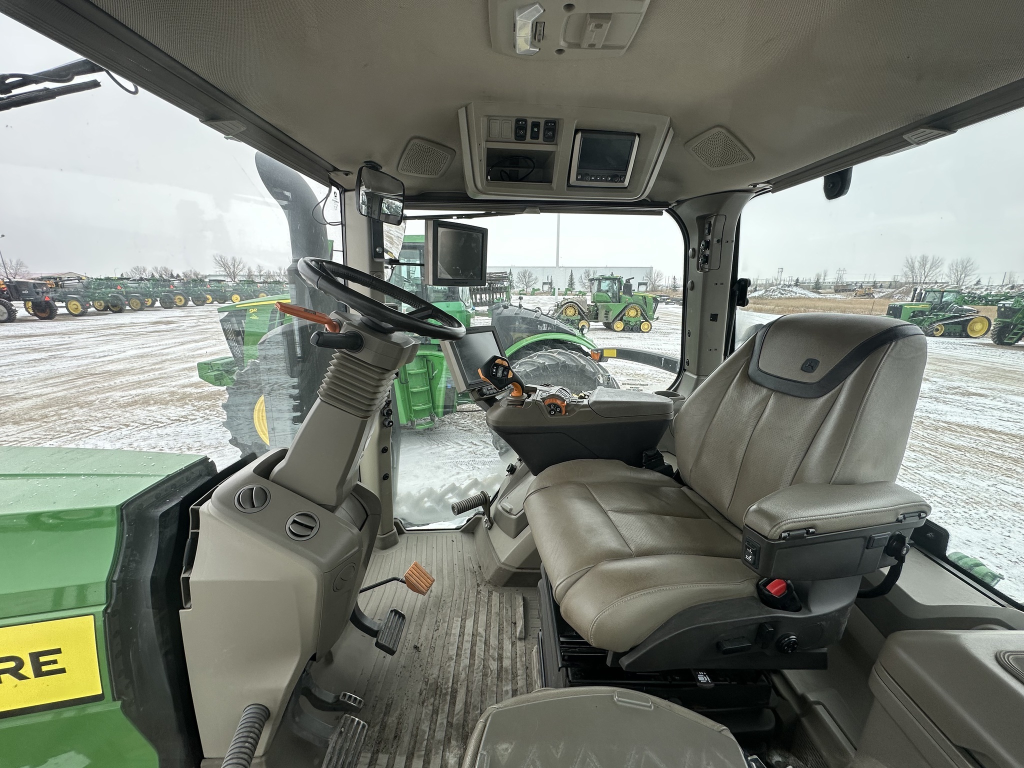2021 John Deere 8RT 370 Tractor