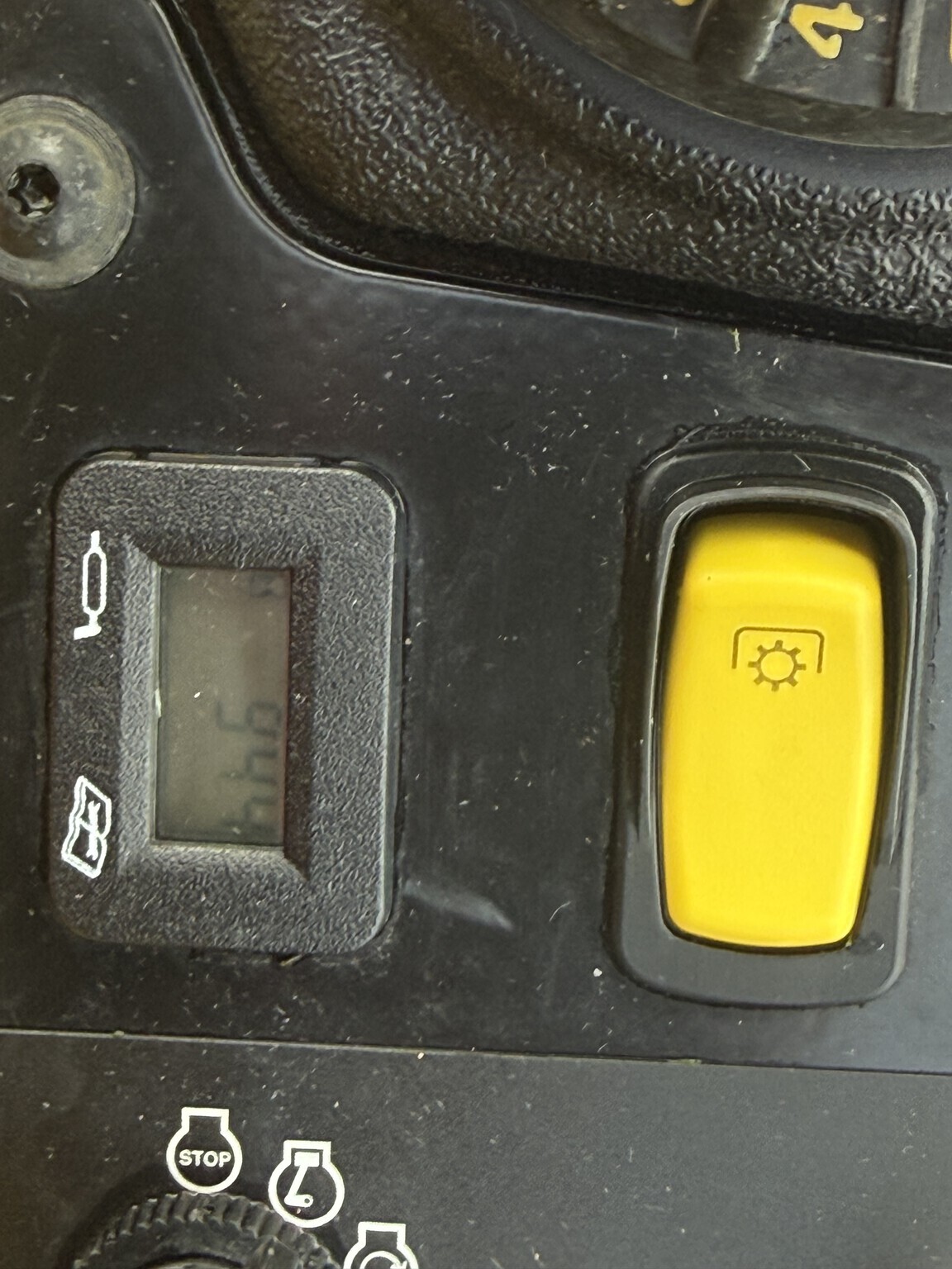 2019 John Deere Z720E Lawn Mower