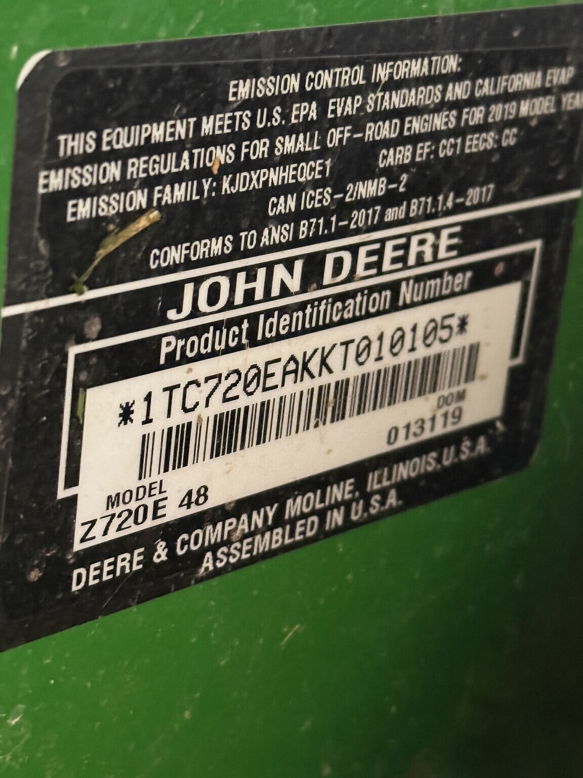 2019 John Deere Z720E Lawn Mower