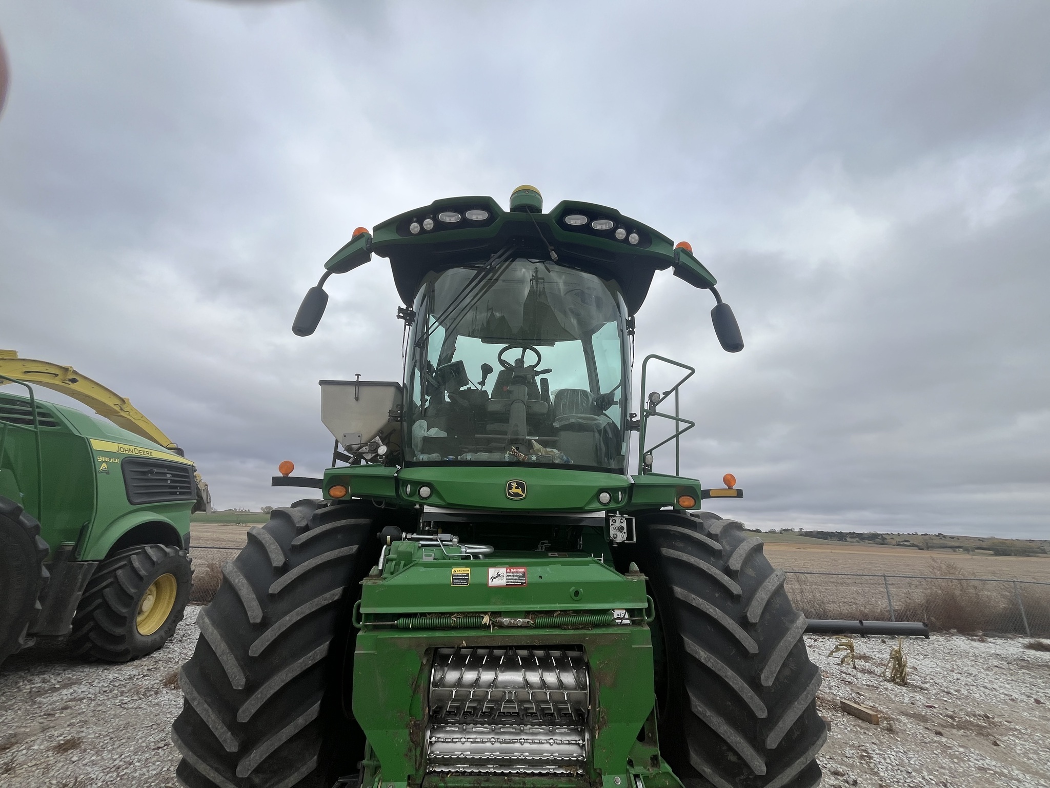 2024 John Deere 9800 Self-Propelled Forage Harvester