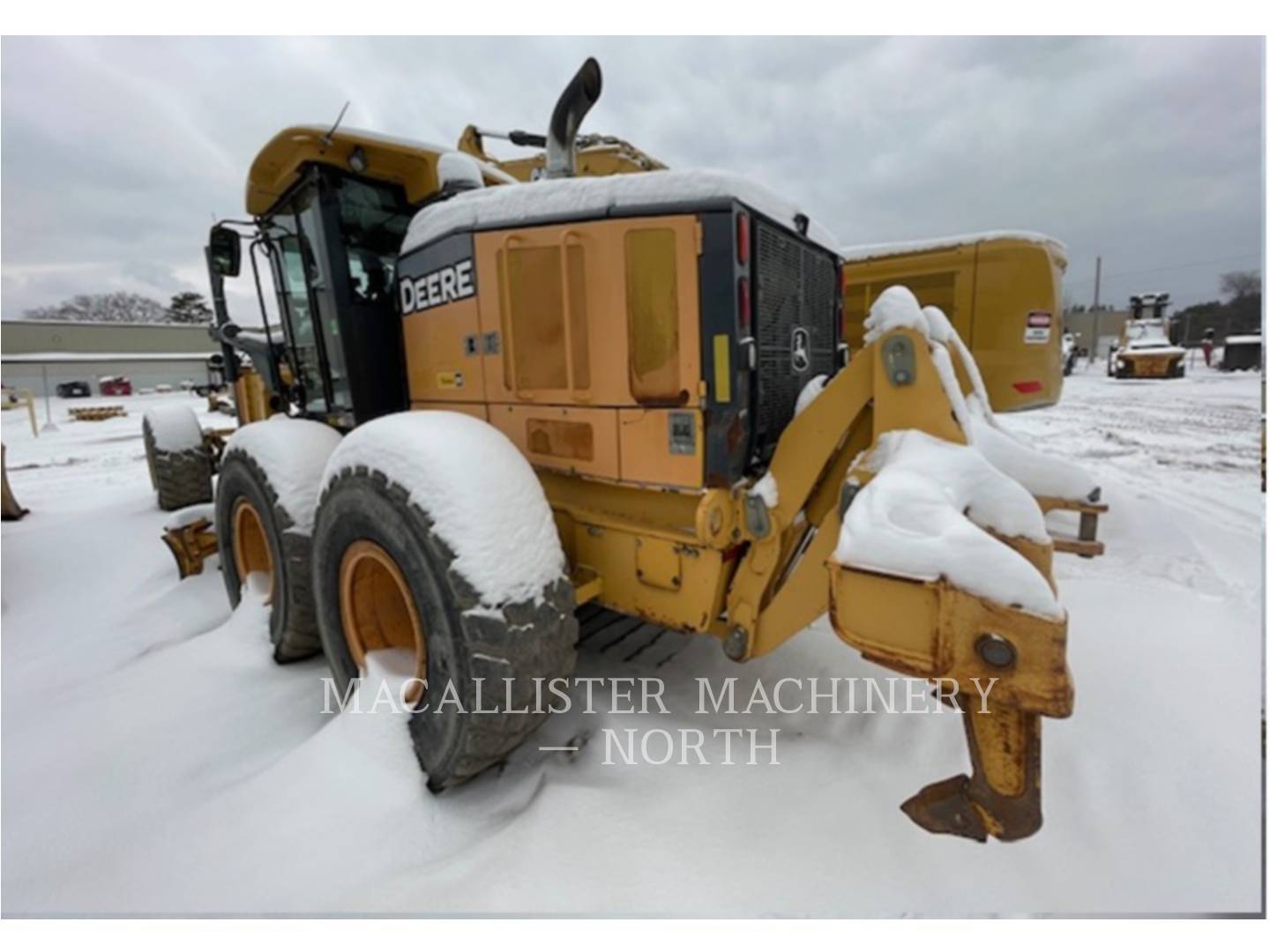 2011 John Deere 872GP Scraper
