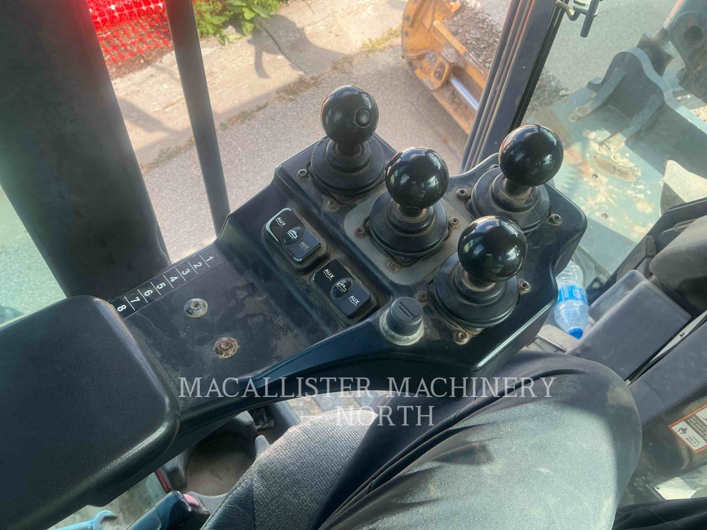 2011 John Deere 872GP Scraper