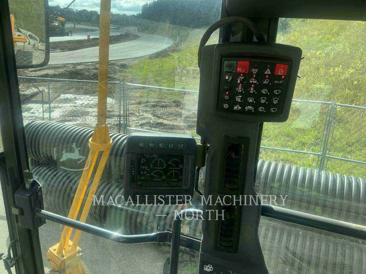 2011 John Deere 872GP Scraper