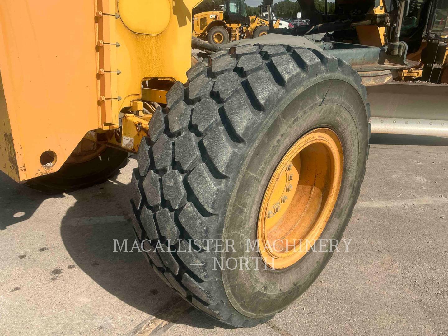 2011 John Deere 872GP Scraper