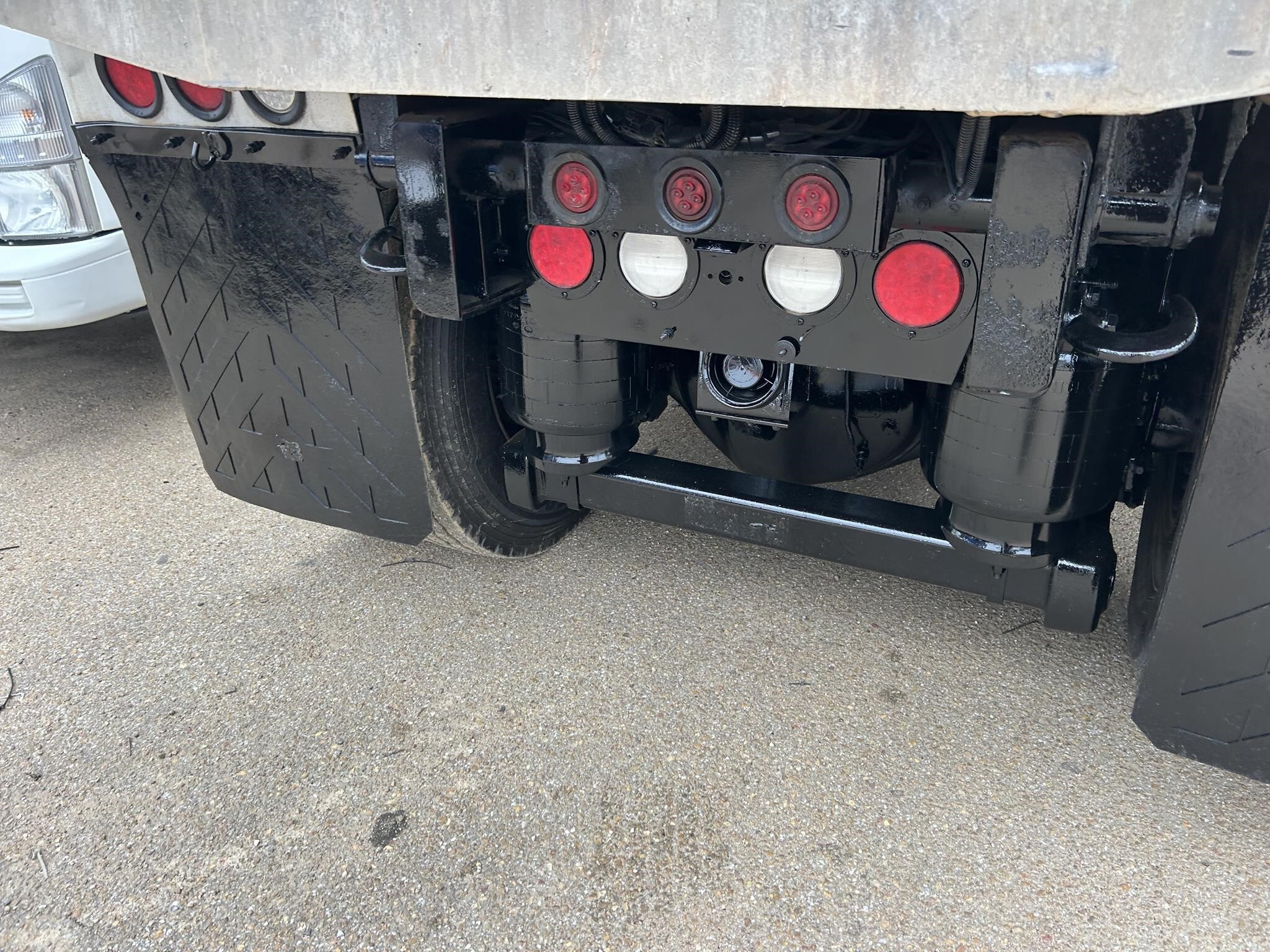 2016 Kenworth T880 Semi Trucks/Trailer