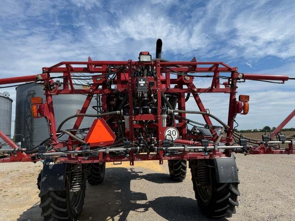 2020 Case IH Patriot 3240 Self-Propelled Sprayer