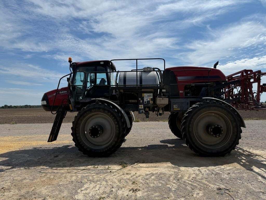 2020 Case IH Patriot 3240 Self-Propelled Sprayer