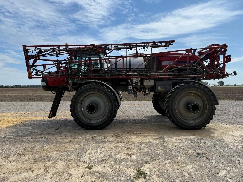 2020 Case IH Patriot 3240 Self-Propelled Sprayer