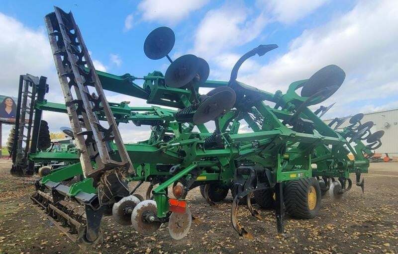 2020 John Deere 2730 Disk Chisel