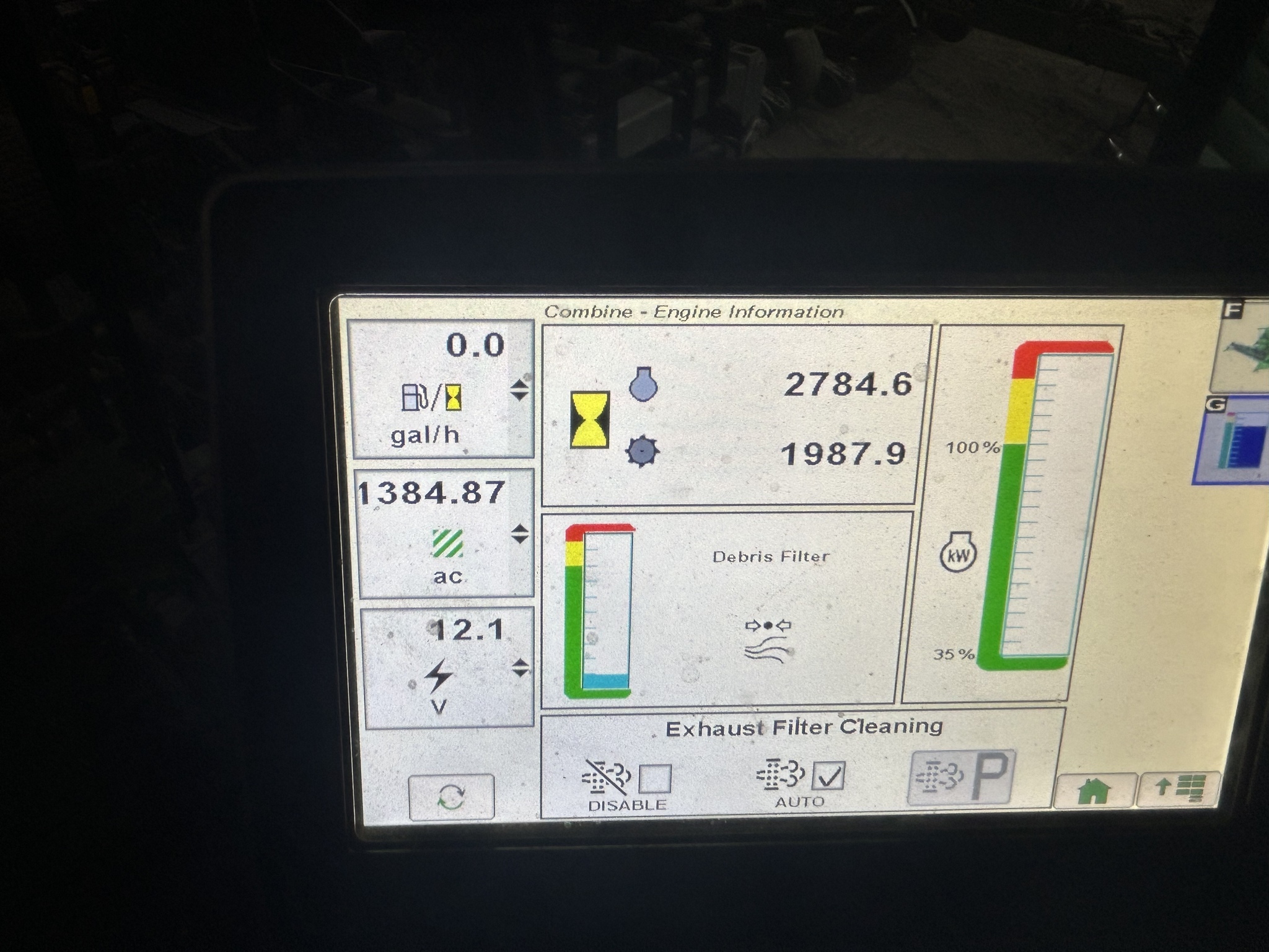 2017 John Deere S680 Combine