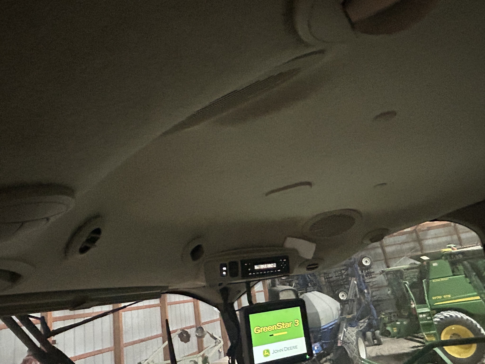 2017 John Deere S680 Combine