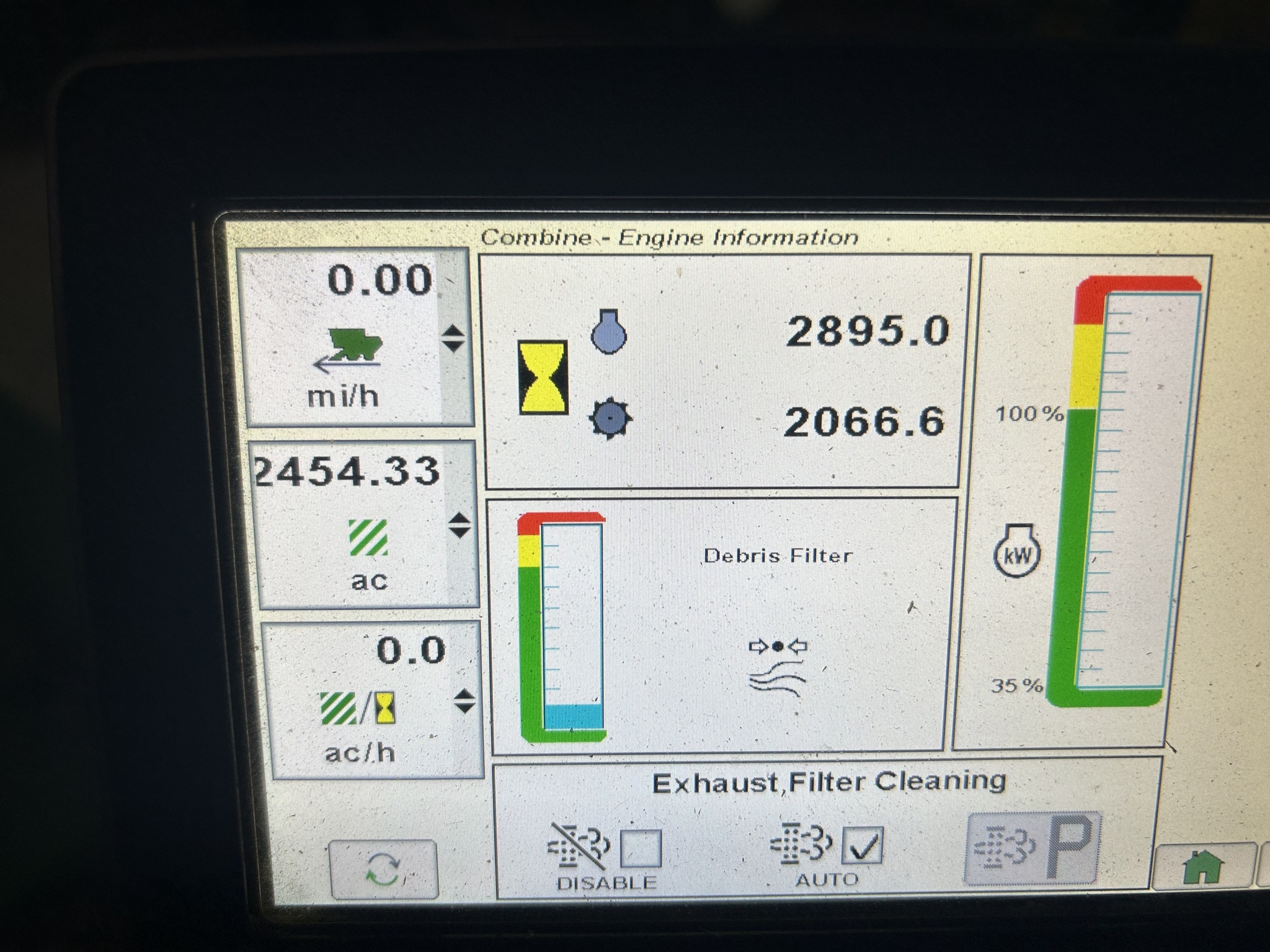 2017 John Deere S680 Combine