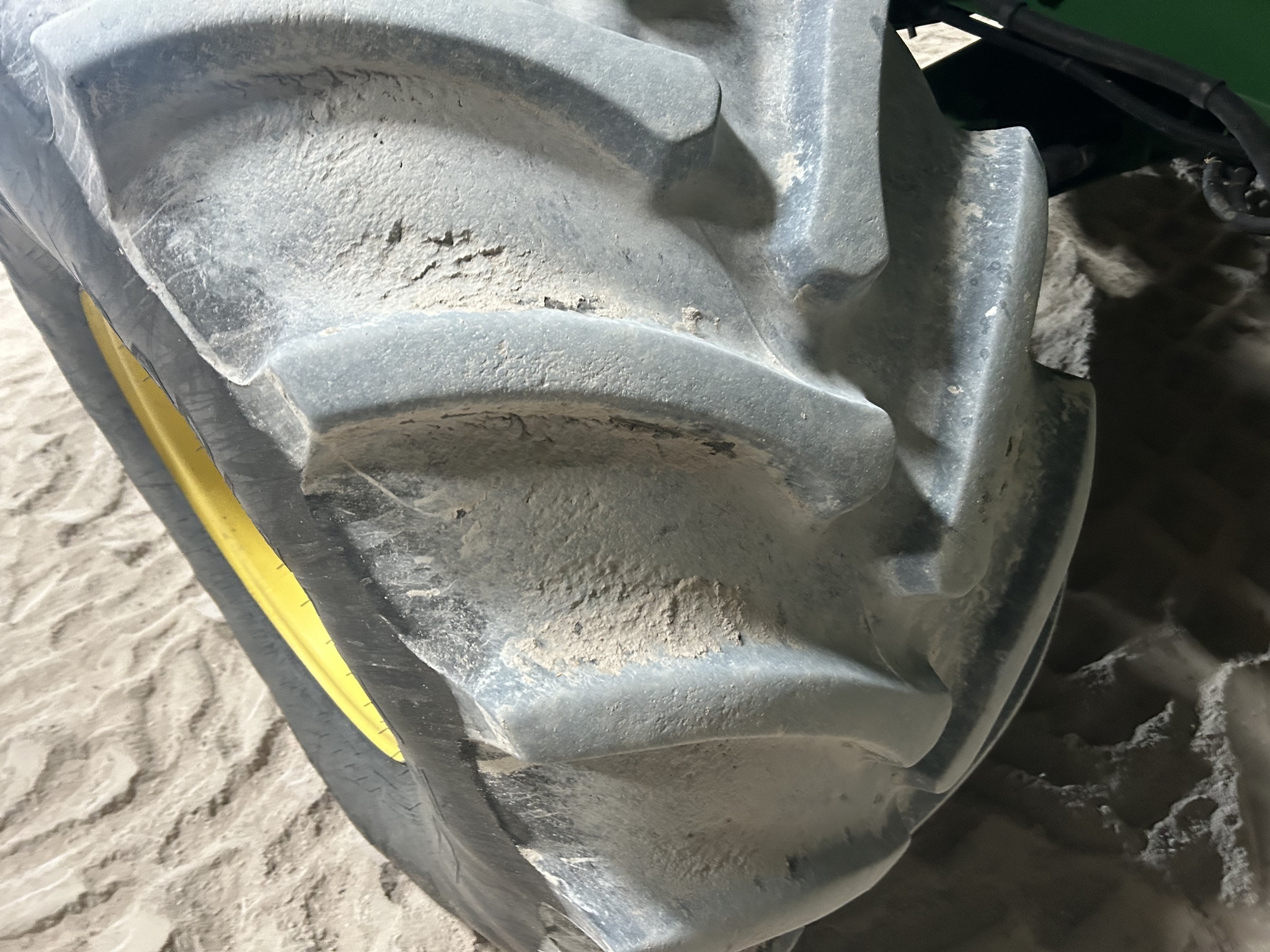 2017 John Deere S680 Combine