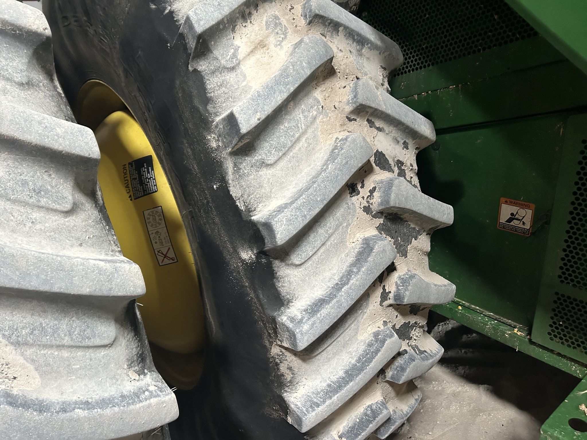 2017 John Deere S680 Combine