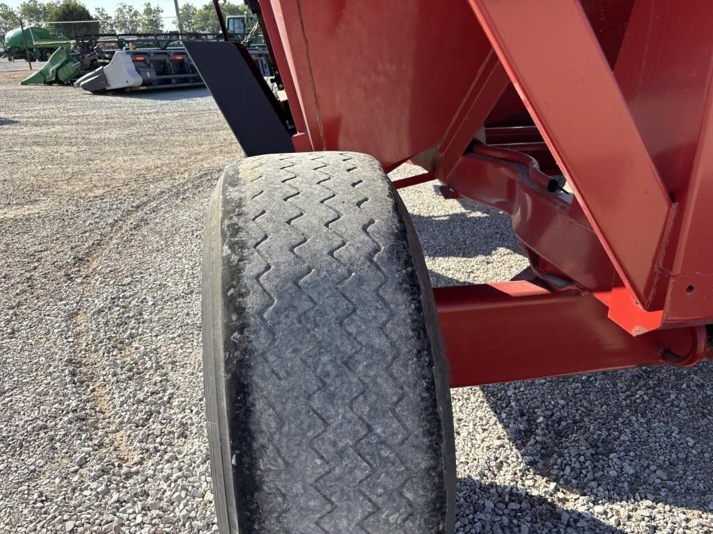2005 Brent 644 Gravity Wagon