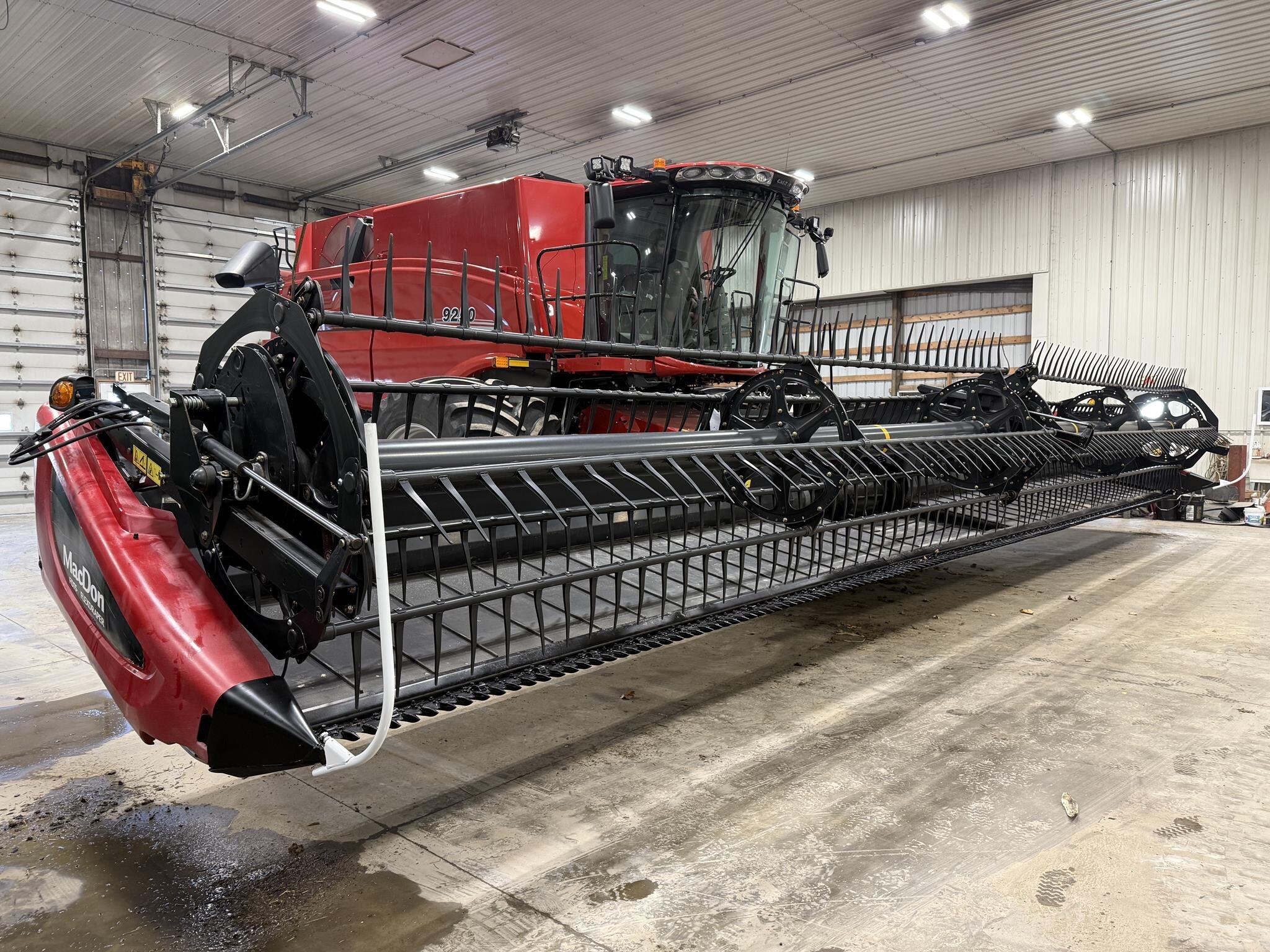 2013 MacDon FD75 Platform