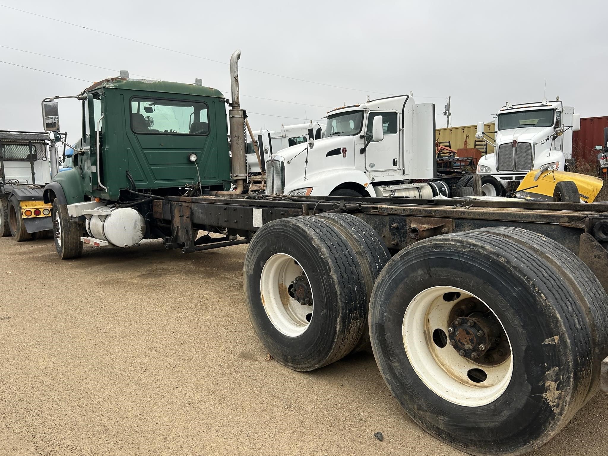 2004 Mack Granite CV713 Dump Trucks/Trailer