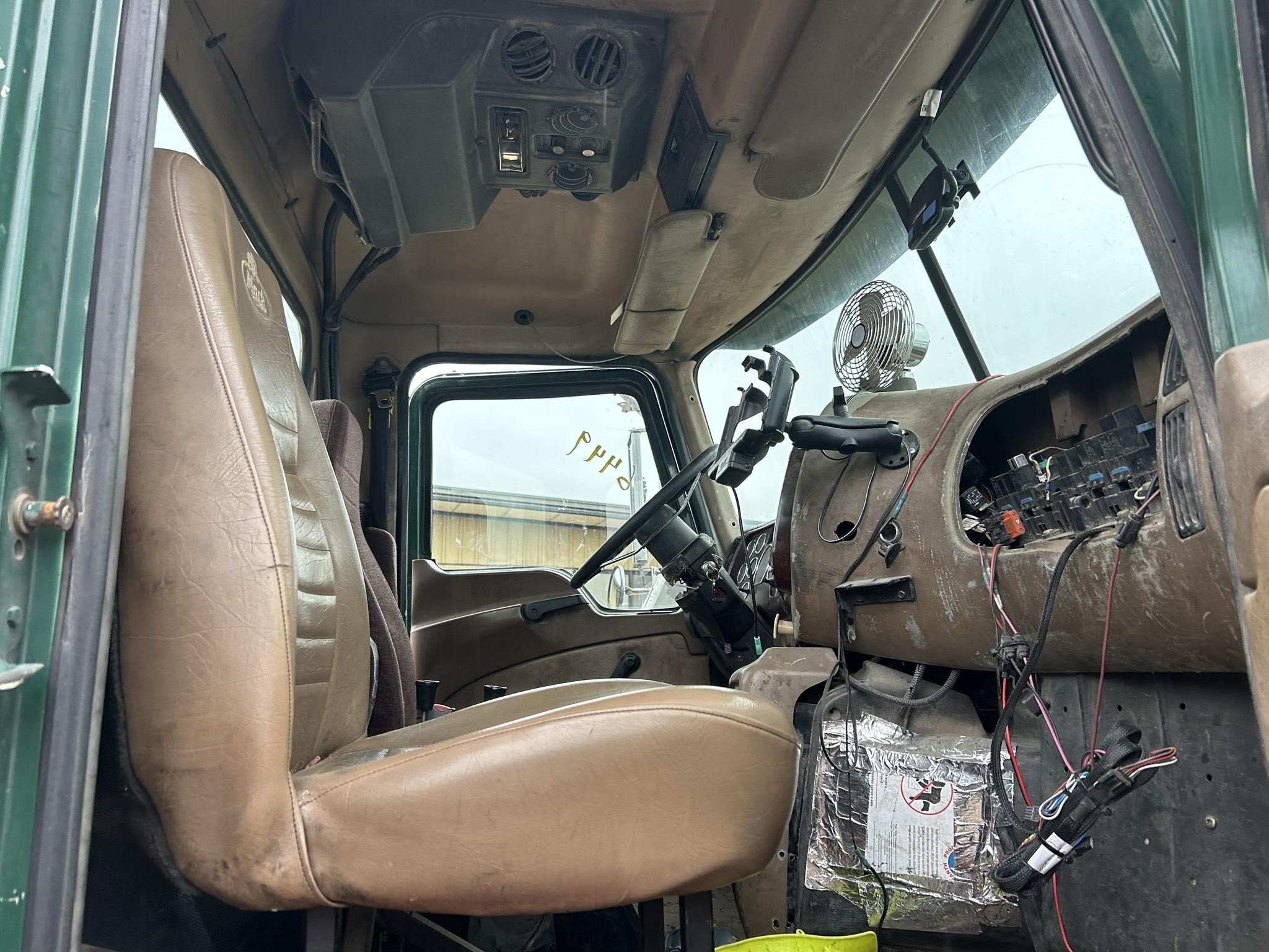 2004 Mack Granite CV713 Dump Trucks/Trailer