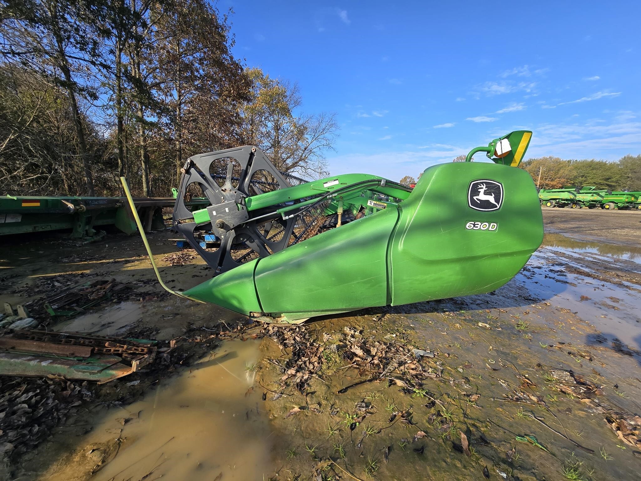 2013 John Deere 630D Platform