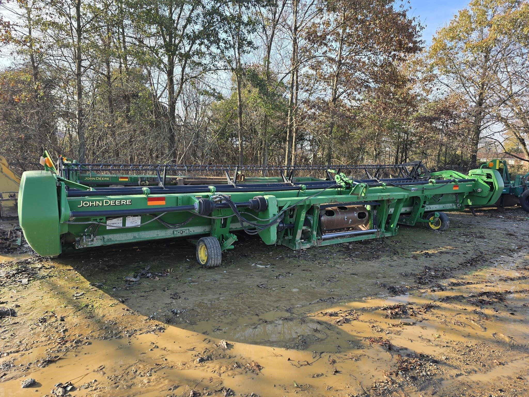 2013 John Deere 630D Platform