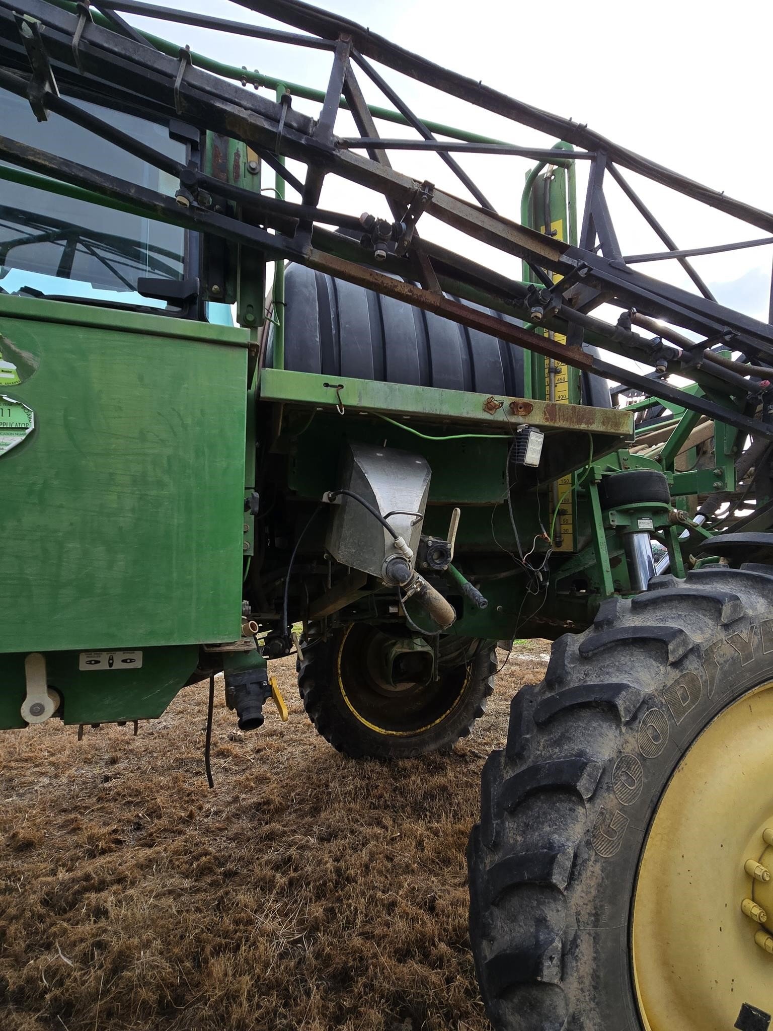 2003 John Deere 4710 Self-Propelled Sprayer
