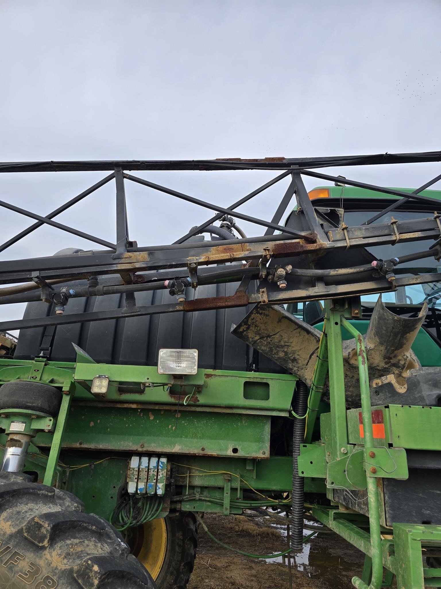 2003 John Deere 4710 Self-Propelled Sprayer
