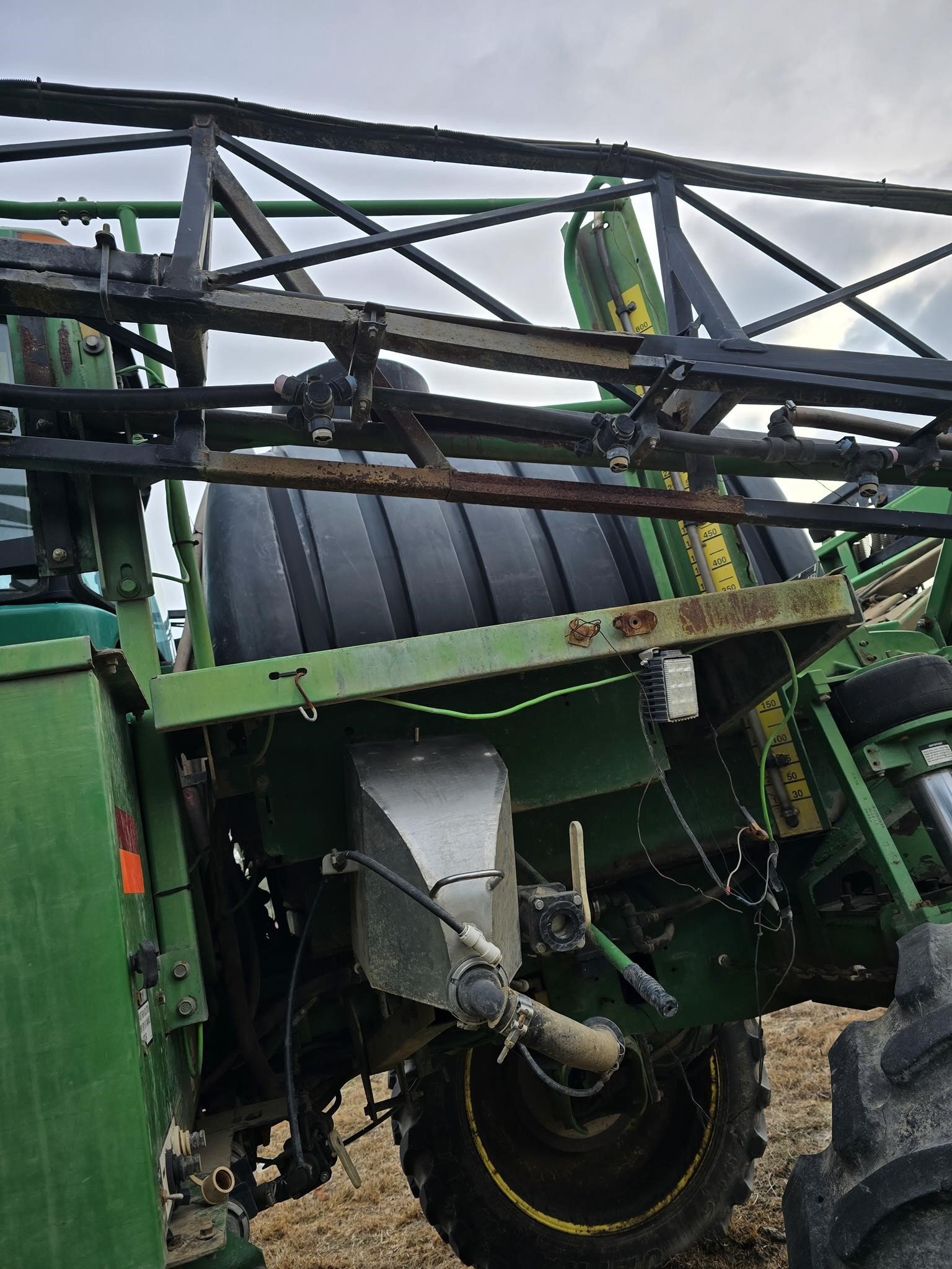 2003 John Deere 4710 Self-Propelled Sprayer