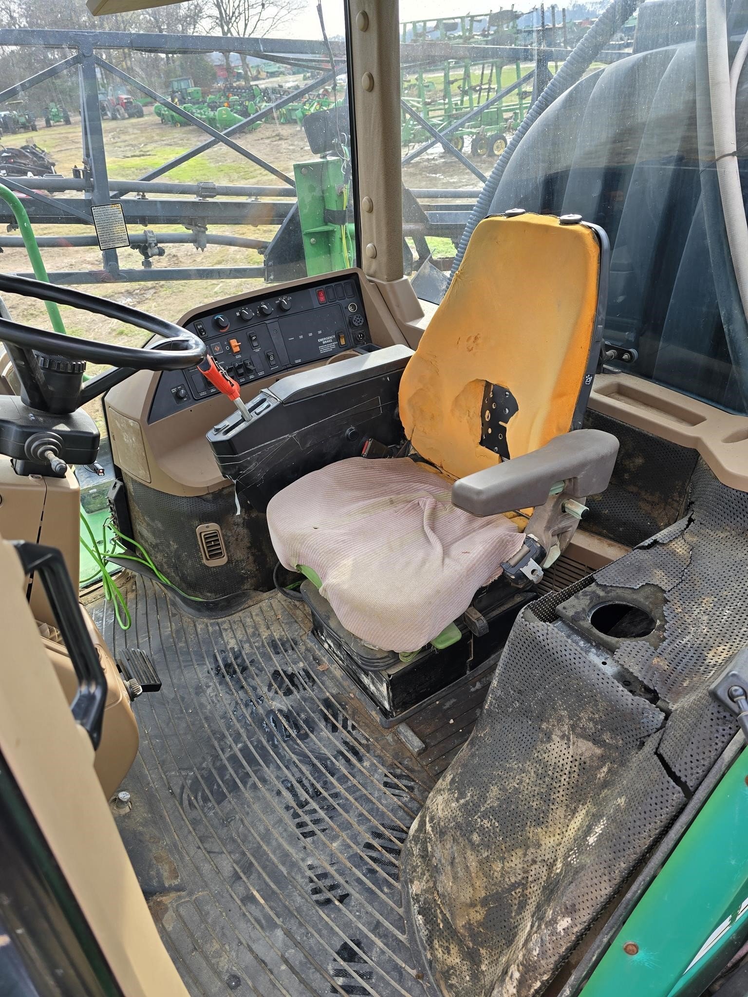 2003 John Deere 4710 Self-Propelled Sprayer