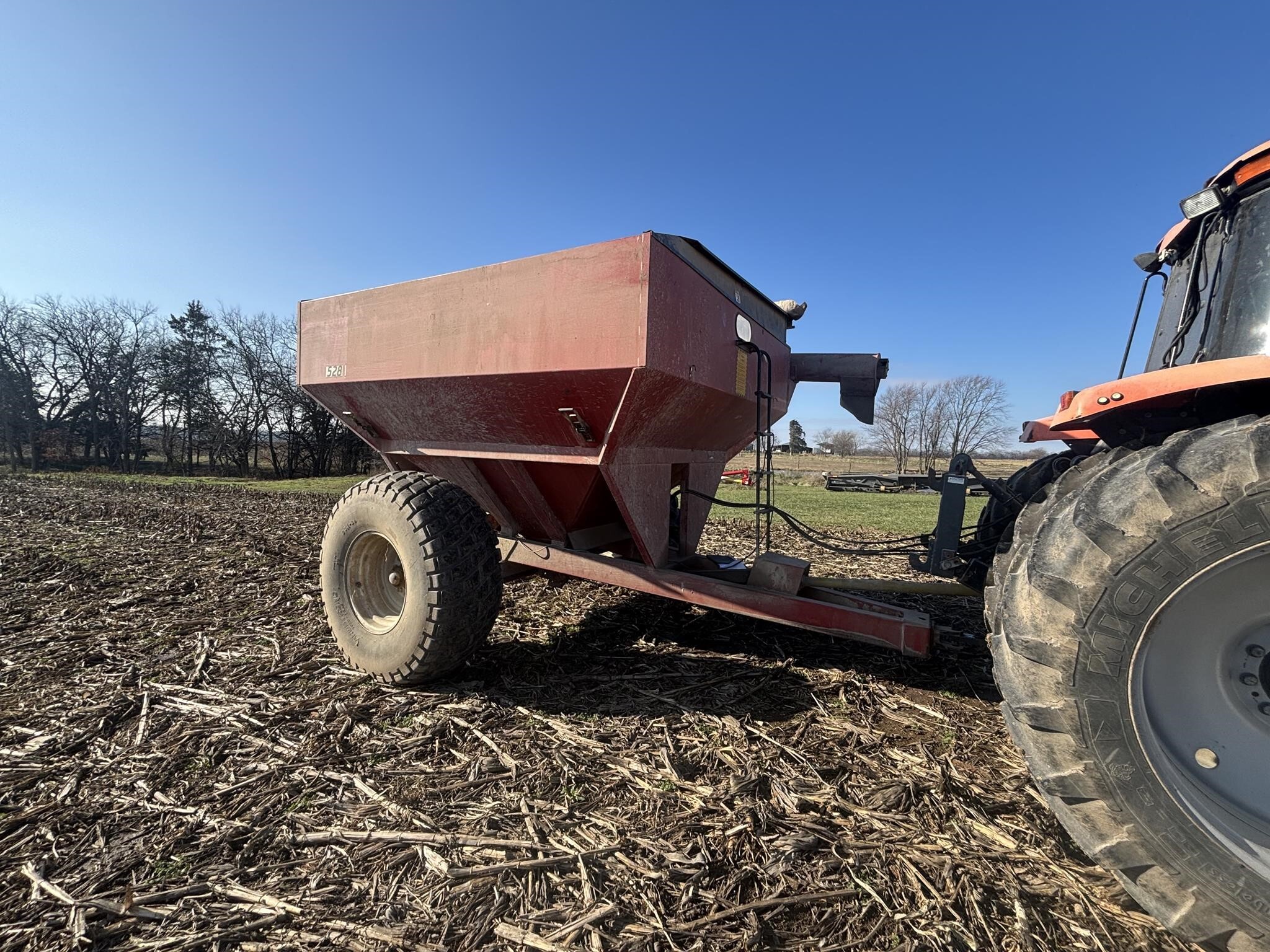  Bradford 528 Grain Cart