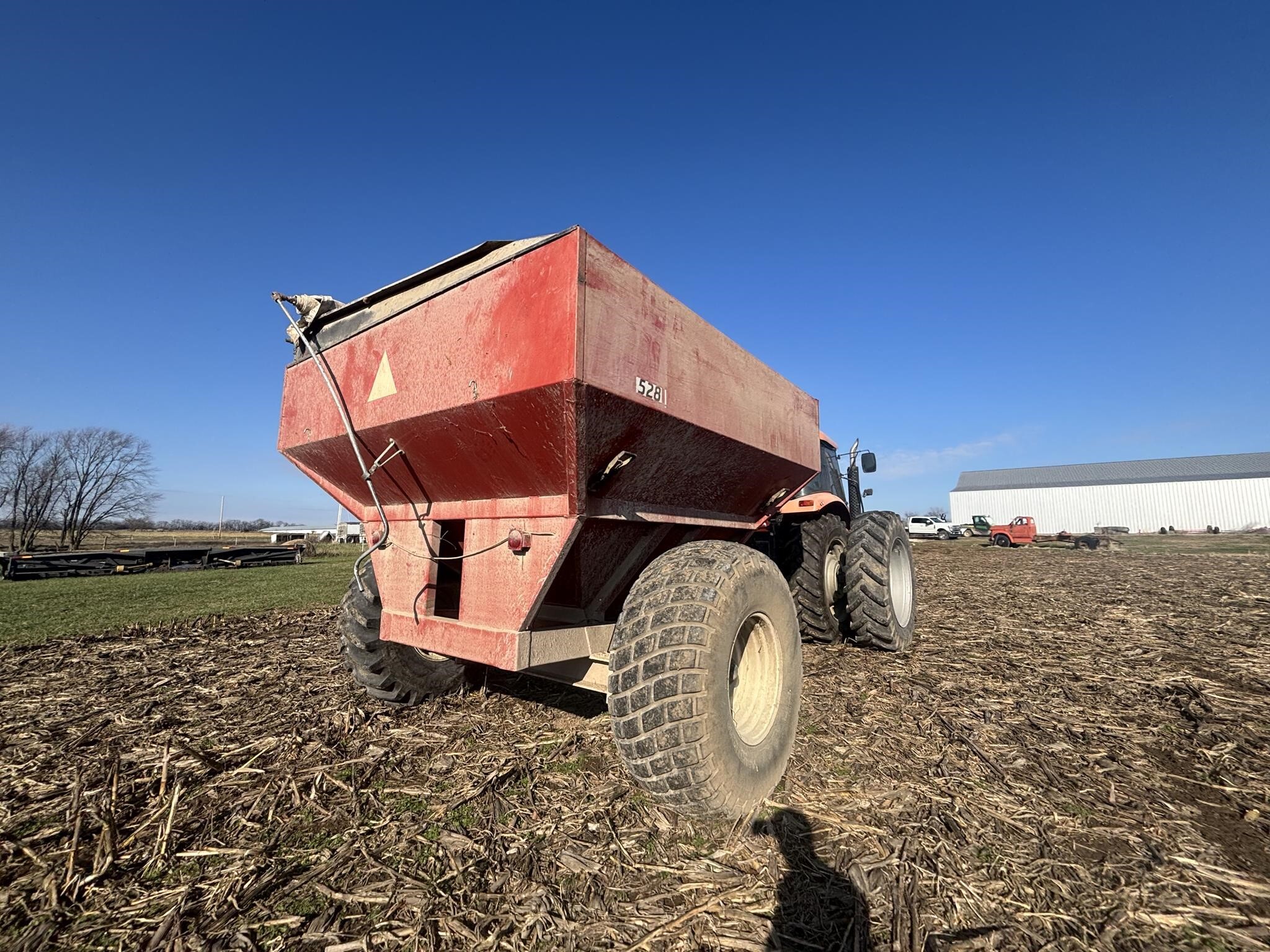  Bradford 528 Grain Cart