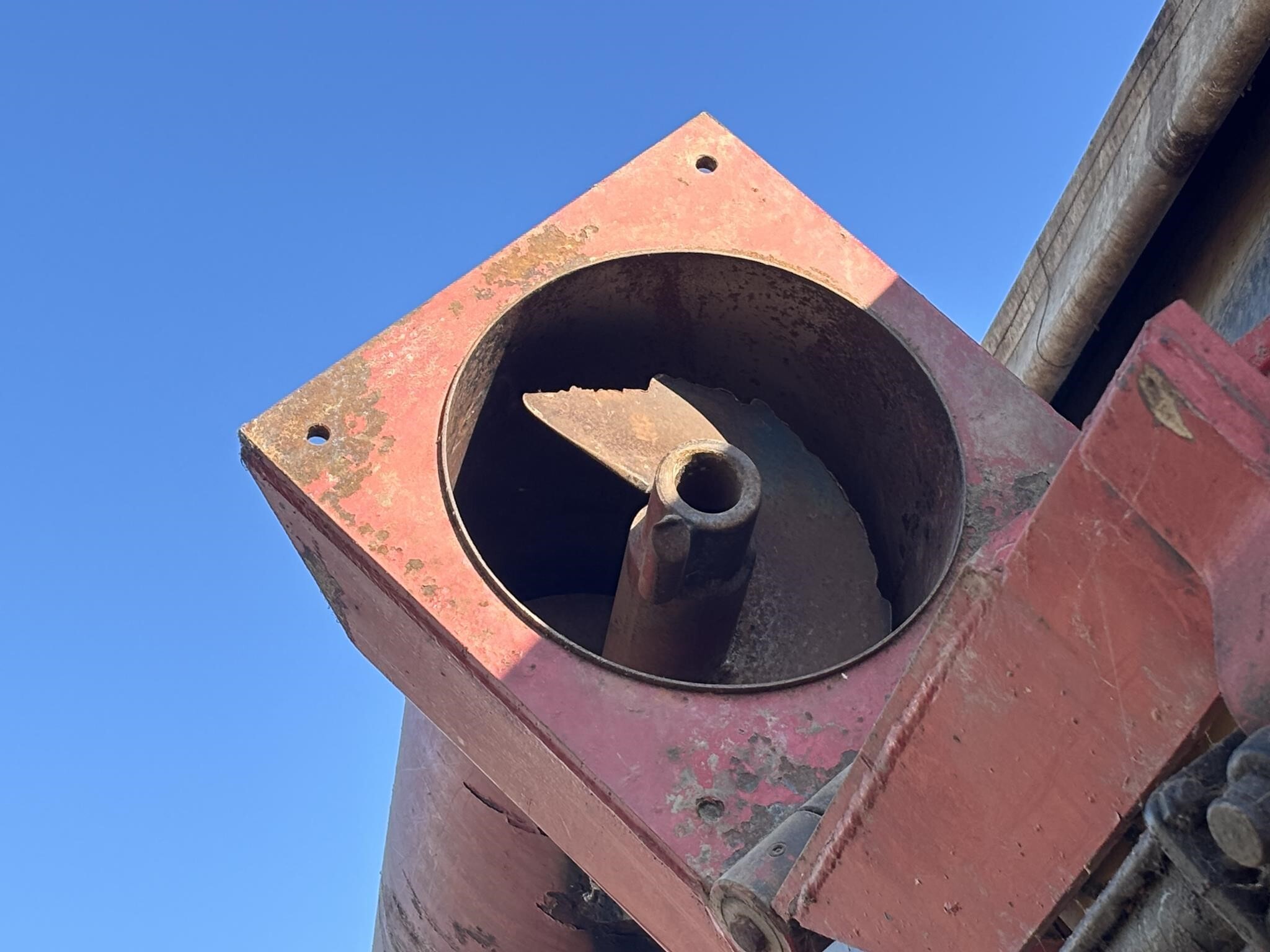  Bradford 528 Grain Cart