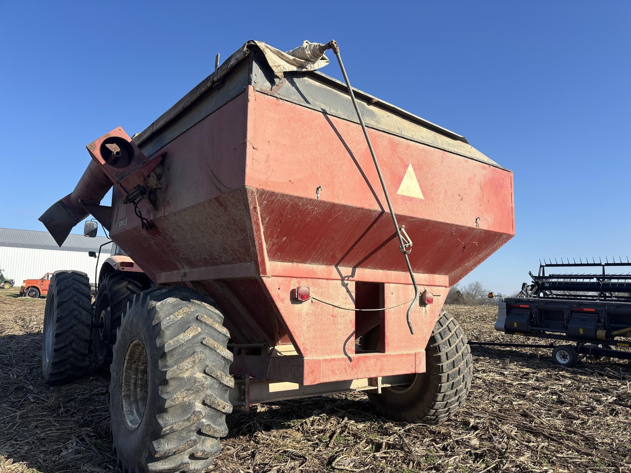  Bradford 528 Grain Cart
