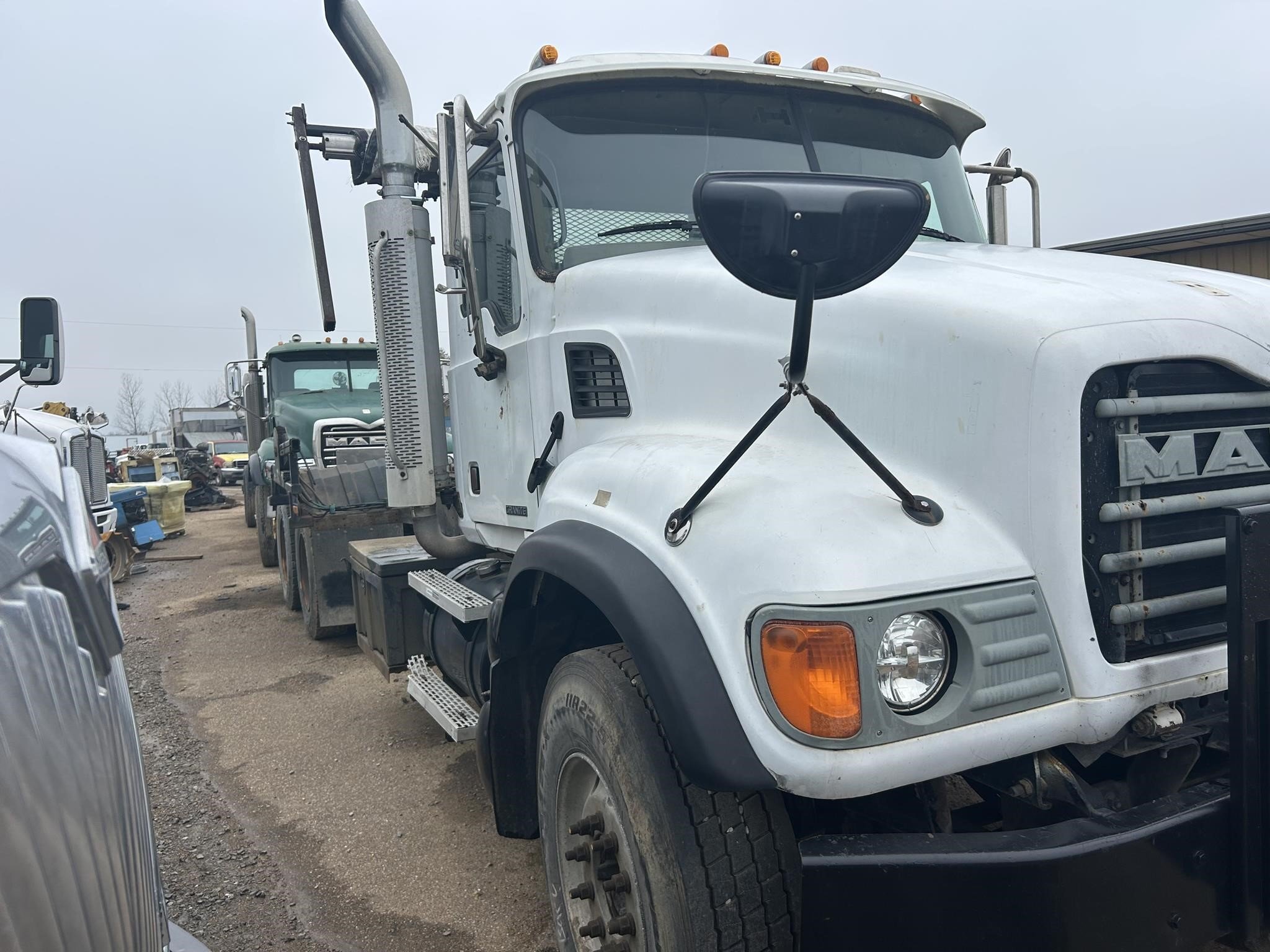 2005 Mack Granite CV713 Dump Trucks/Trailer