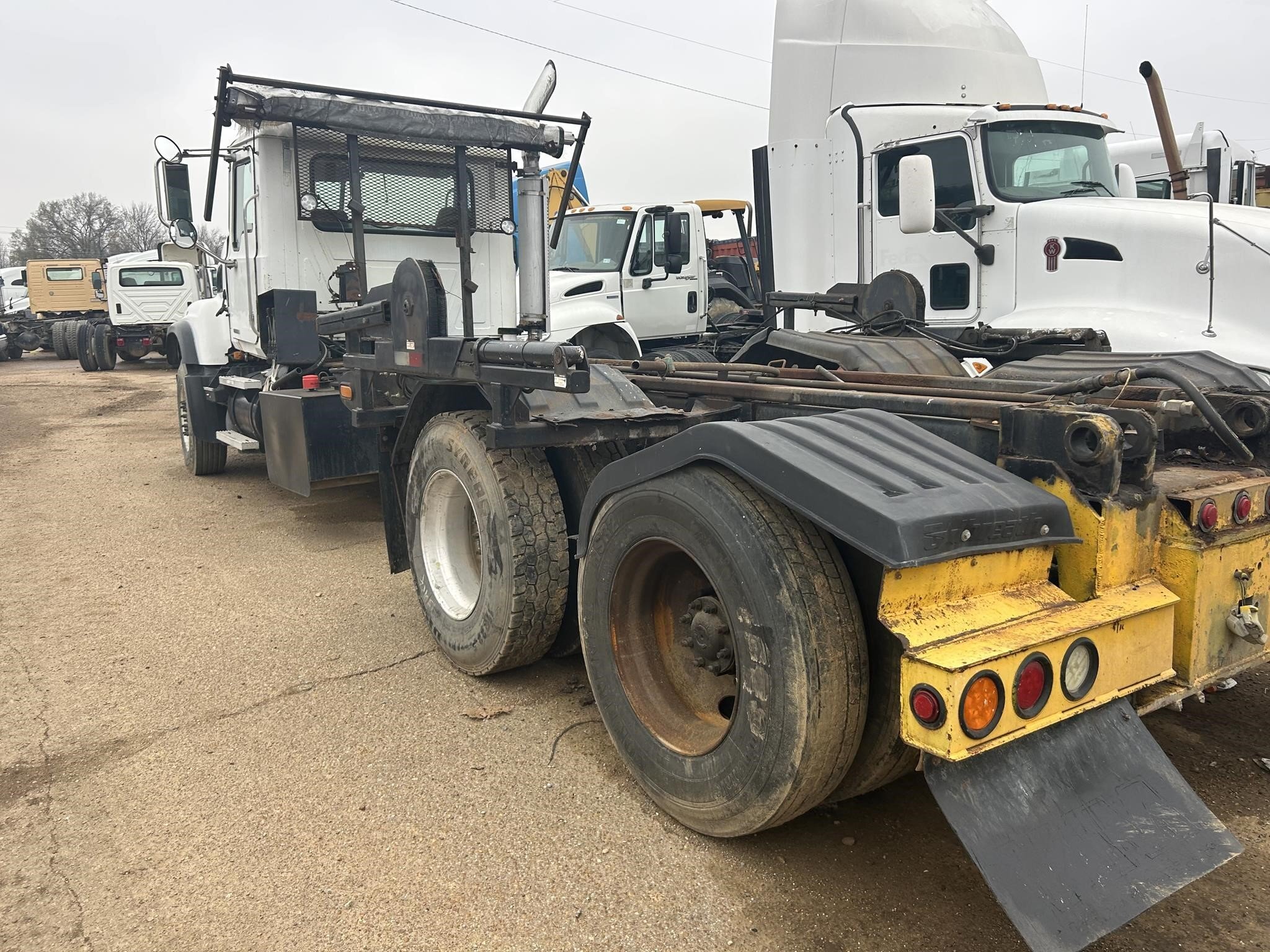 2005 Mack Granite CV713 Dump Trucks/Trailer