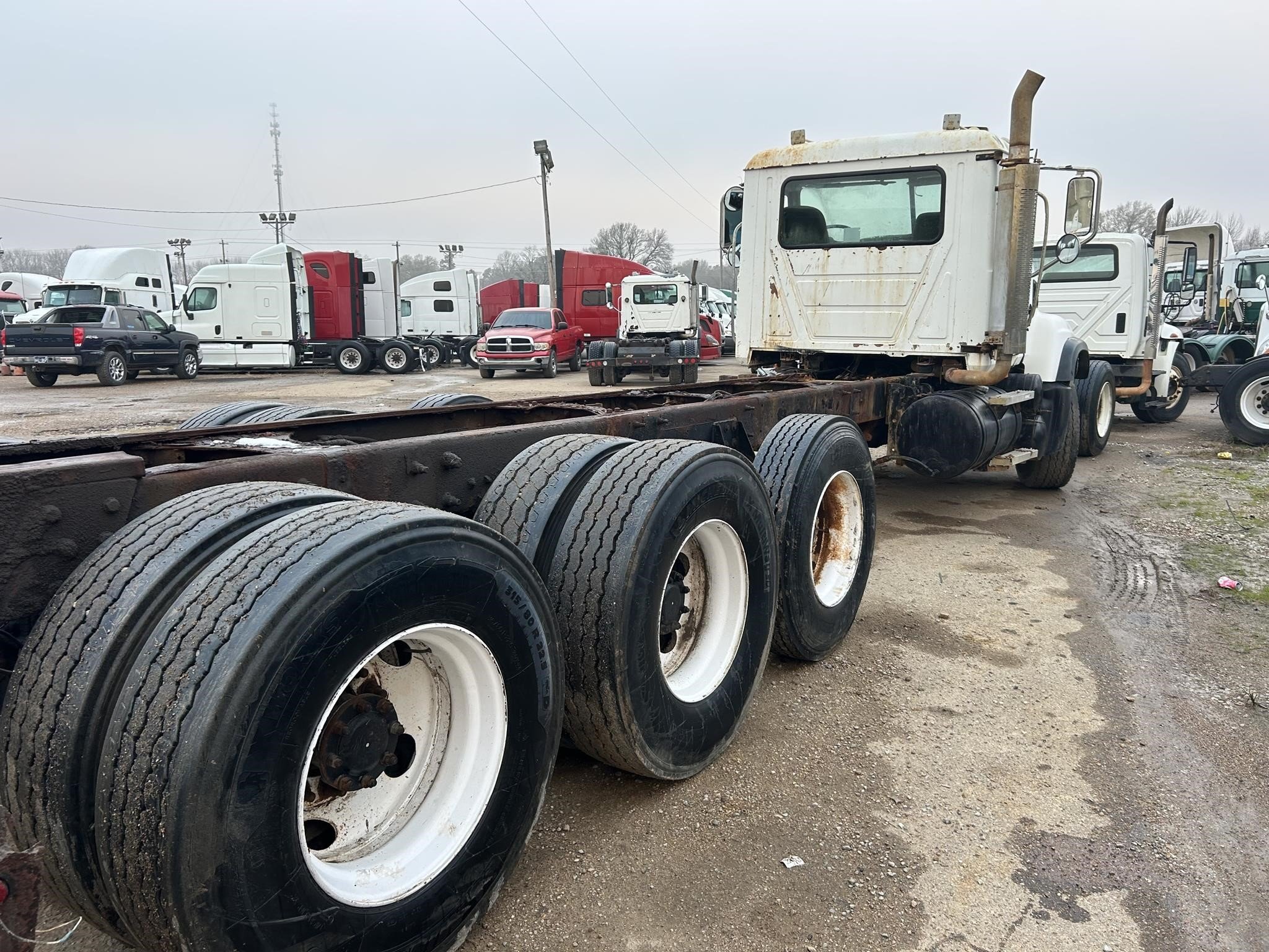 2005 Mack Granite CV713 Dump Trucks/Trailer