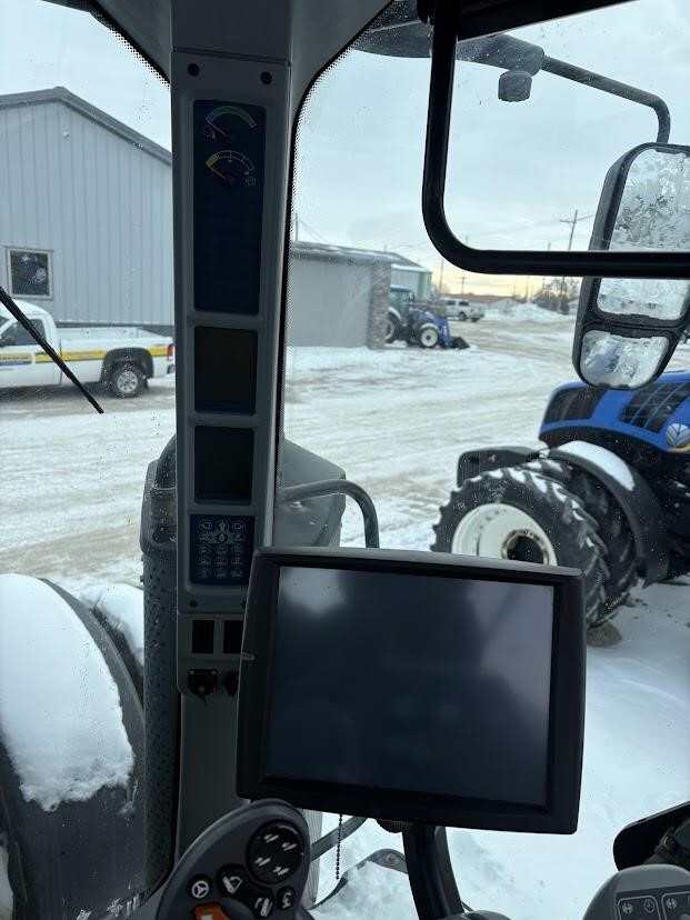 2017 New Holland T8.380 Tractor