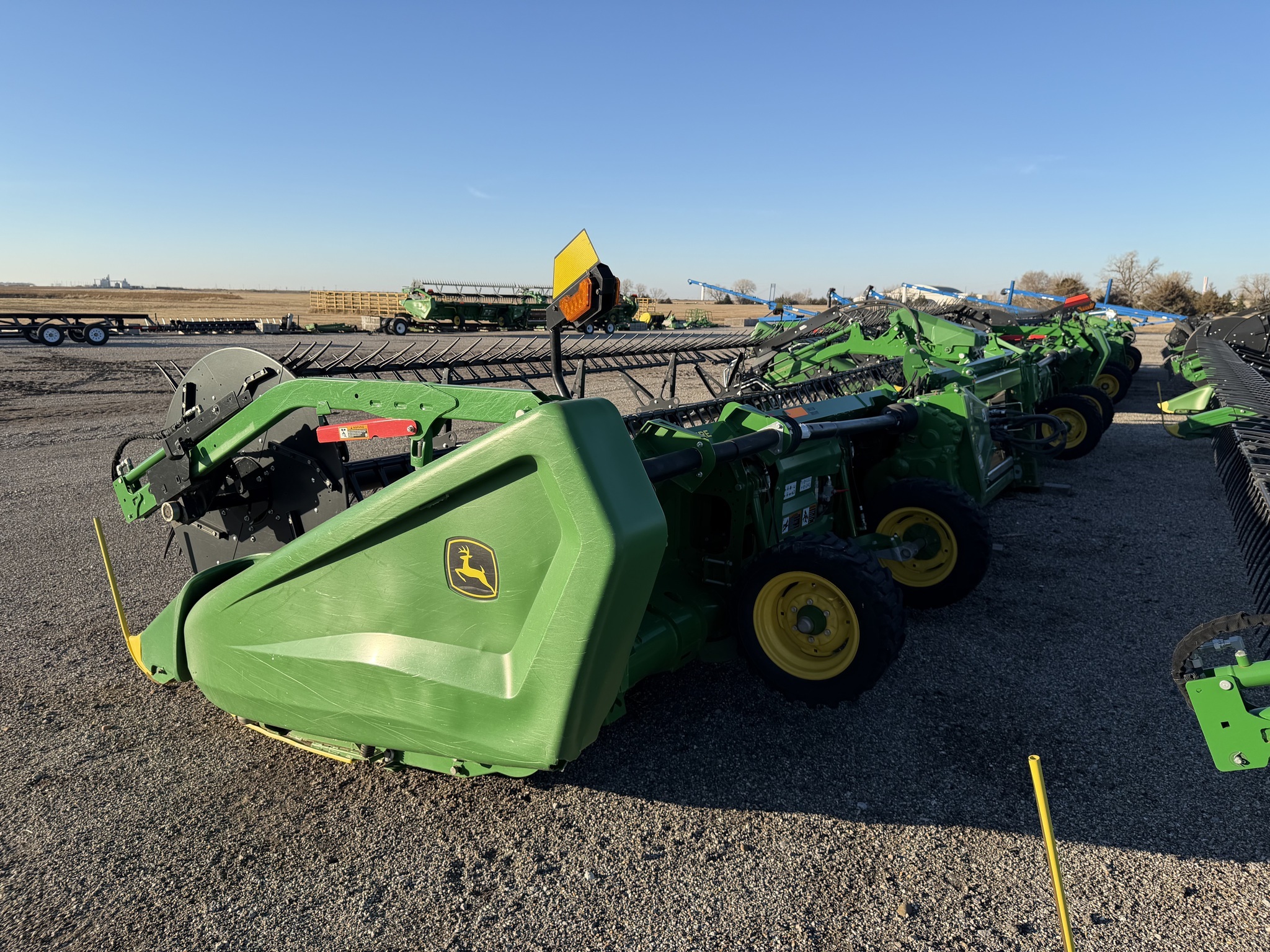 2023 John Deere HD35F Platform