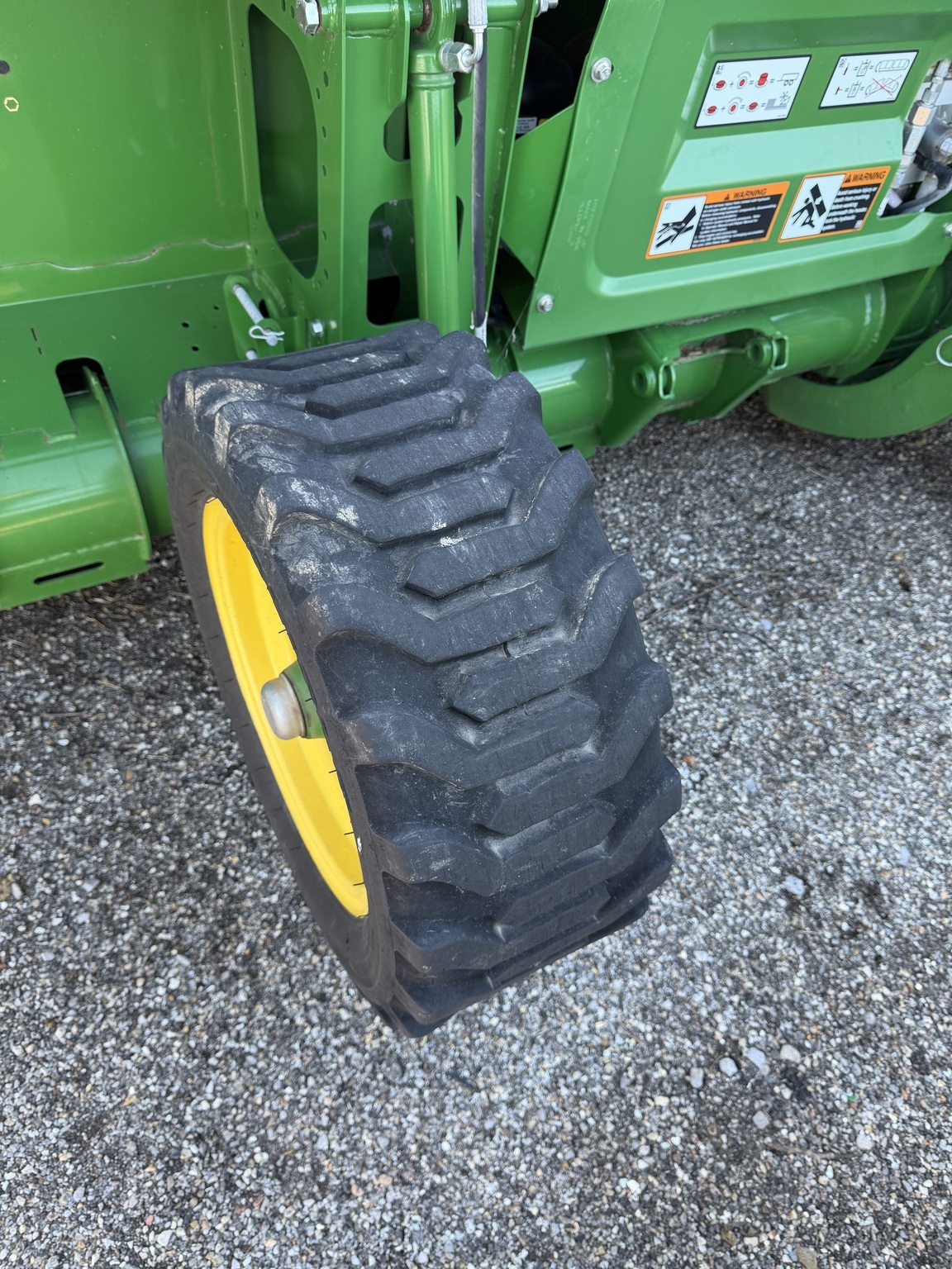 2023 John Deere HD35F Platform