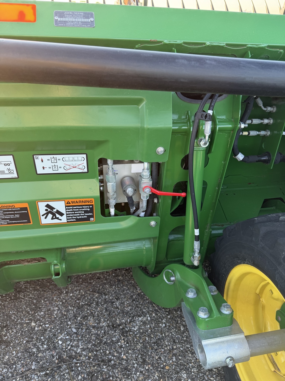 2023 John Deere HD35F Platform