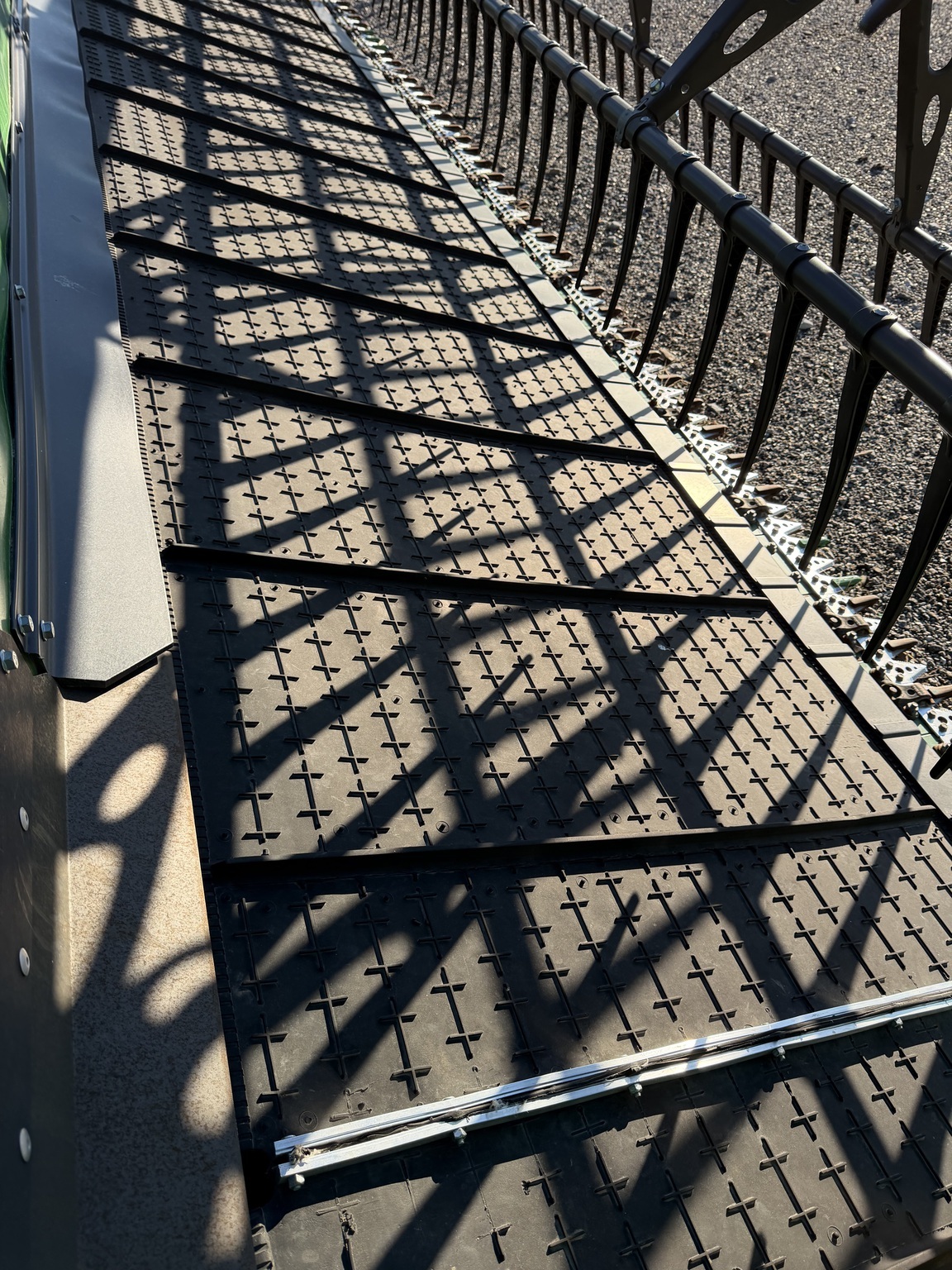 2023 John Deere HD35F Platform